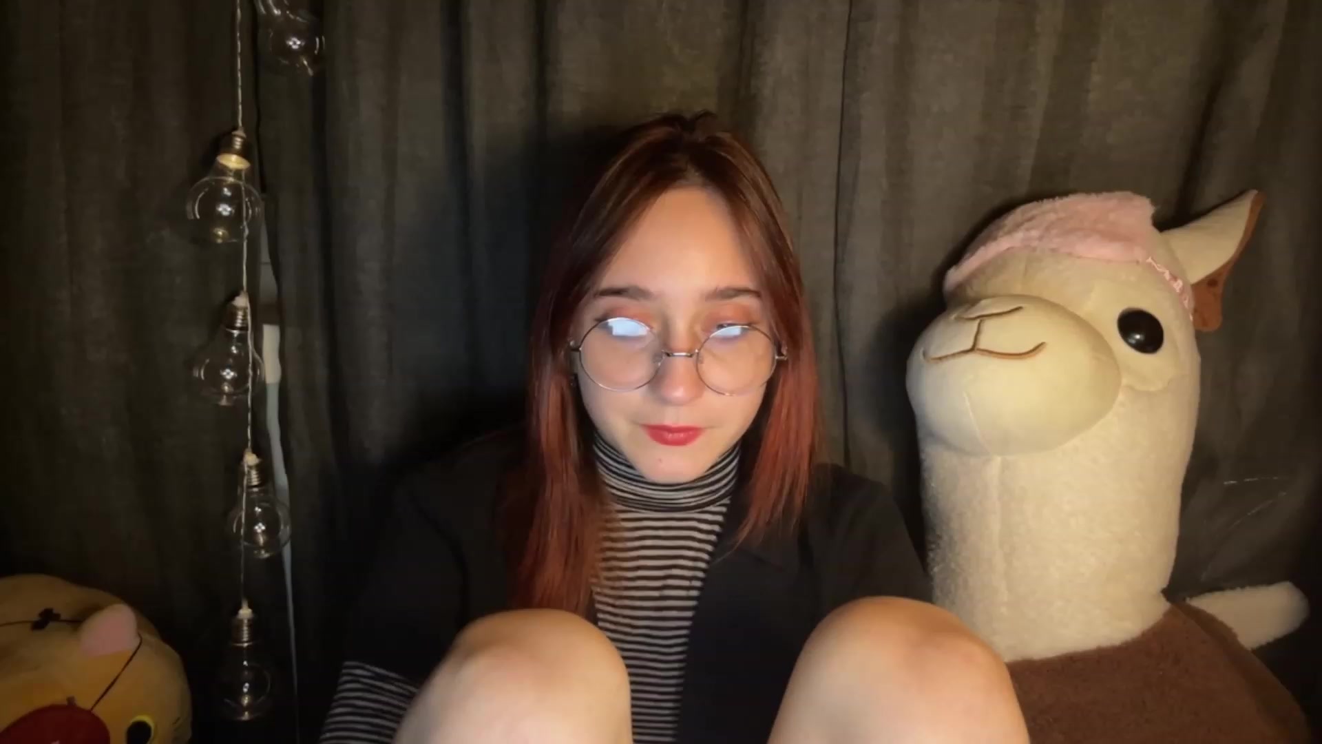 Gallery image thumbnail from Emiliaaaaa's myfreecams stream on, 12/08/2023, 24:58 image 5 of 20