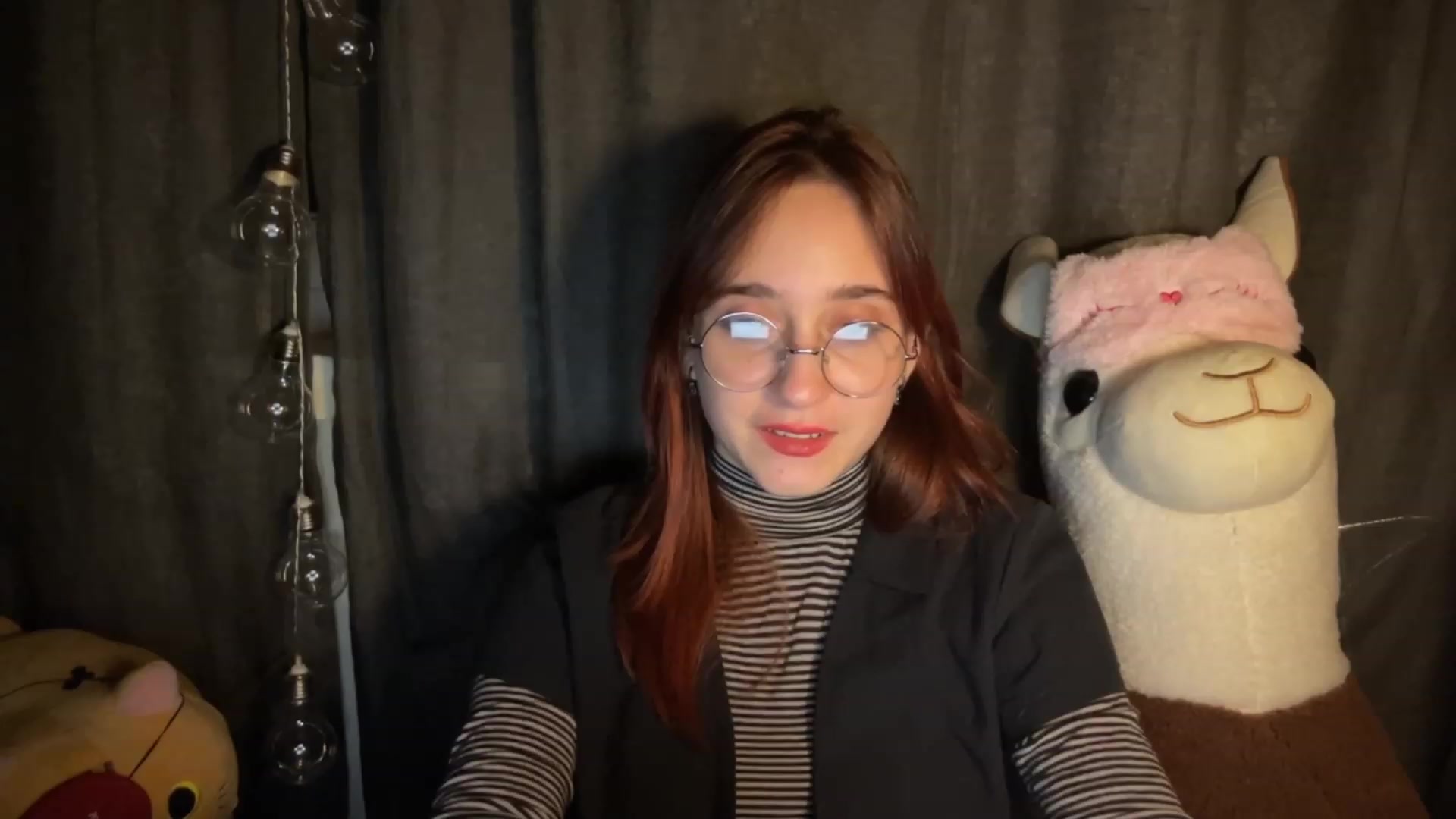 Gallery image thumbnail from Emiliaaaaa's myfreecams stream on, 12/08/2023, 24:58 image 19 of 20