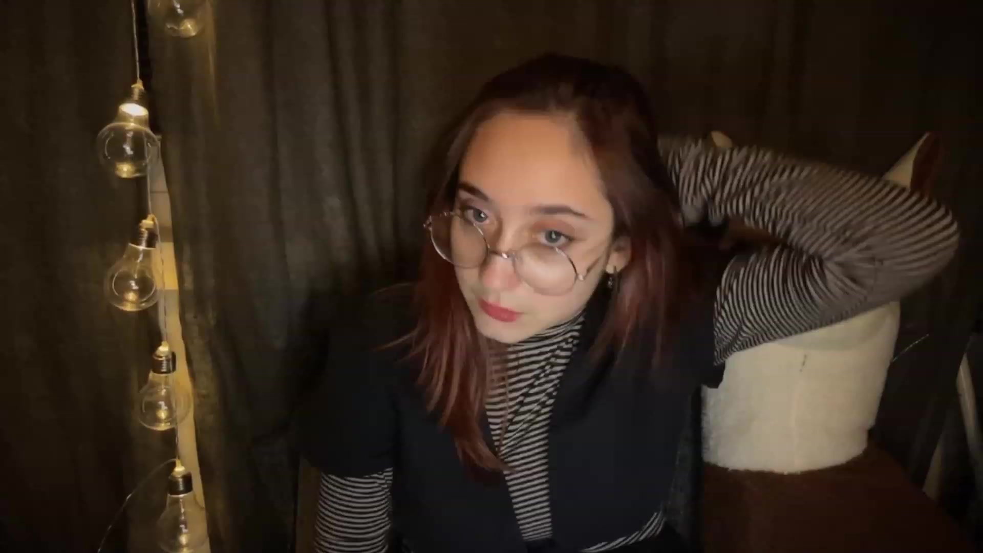 Gallery image thumbnail from Emiliaaaaa's myfreecams stream on, 12/08/2023, 02:17 image 20 of 20