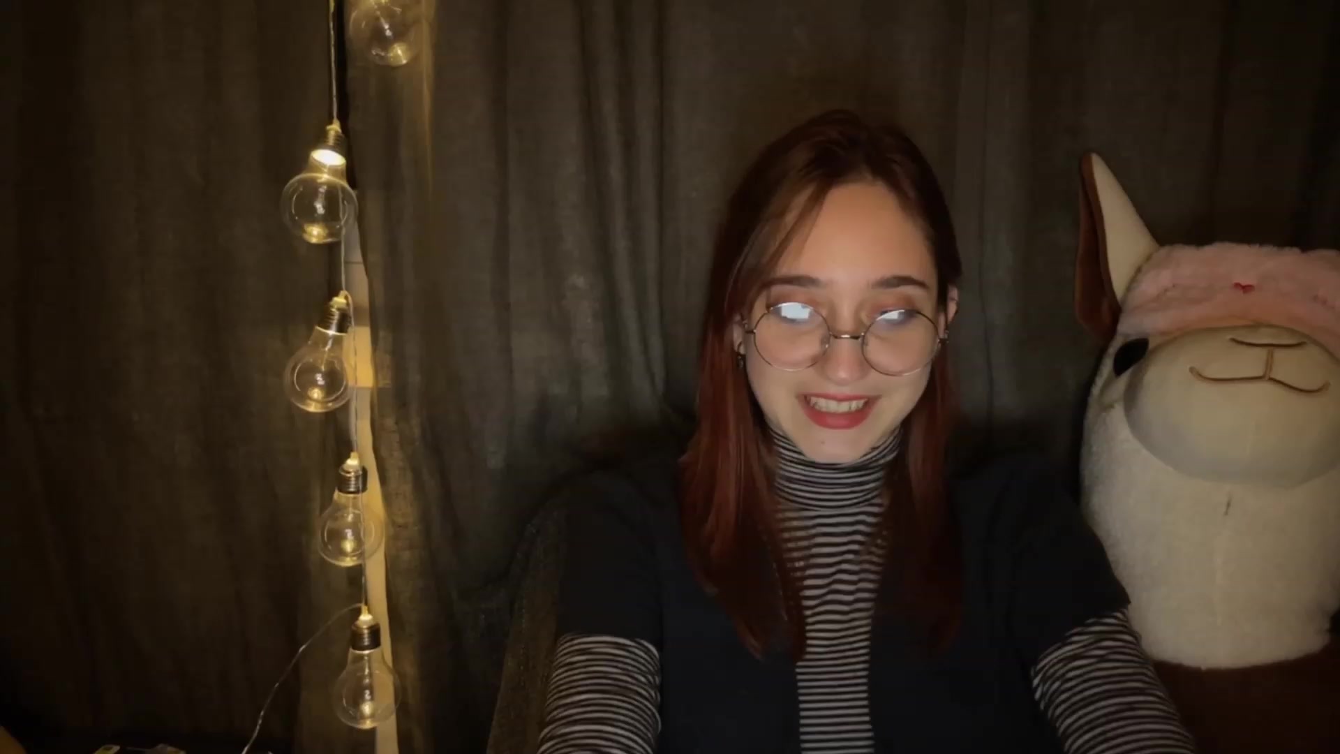 Gallery image thumbnail from Emiliaaaaa's myfreecams stream on, 12/08/2023, 02:17 image 12 of 20
