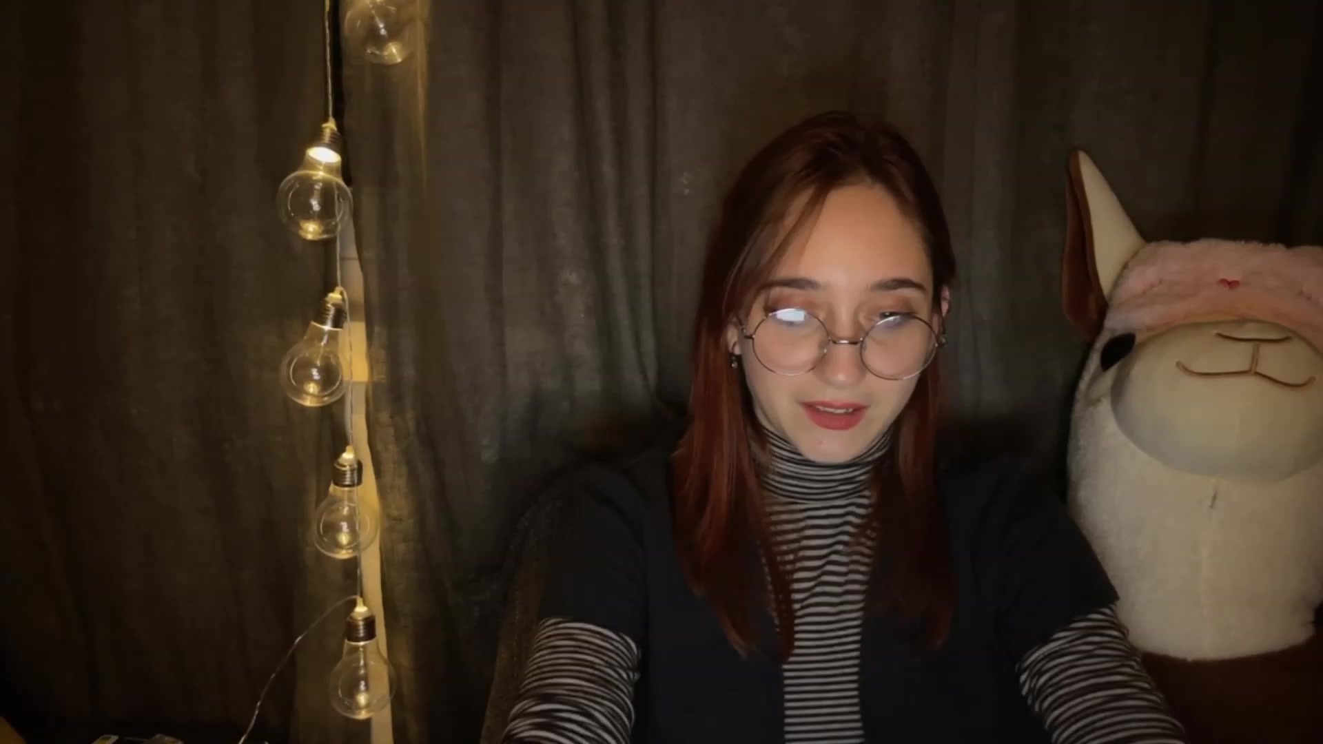 Gallery image thumbnail from Emiliaaaaa's myfreecams stream on, 12/08/2023, 02:17 image 13 of 20
