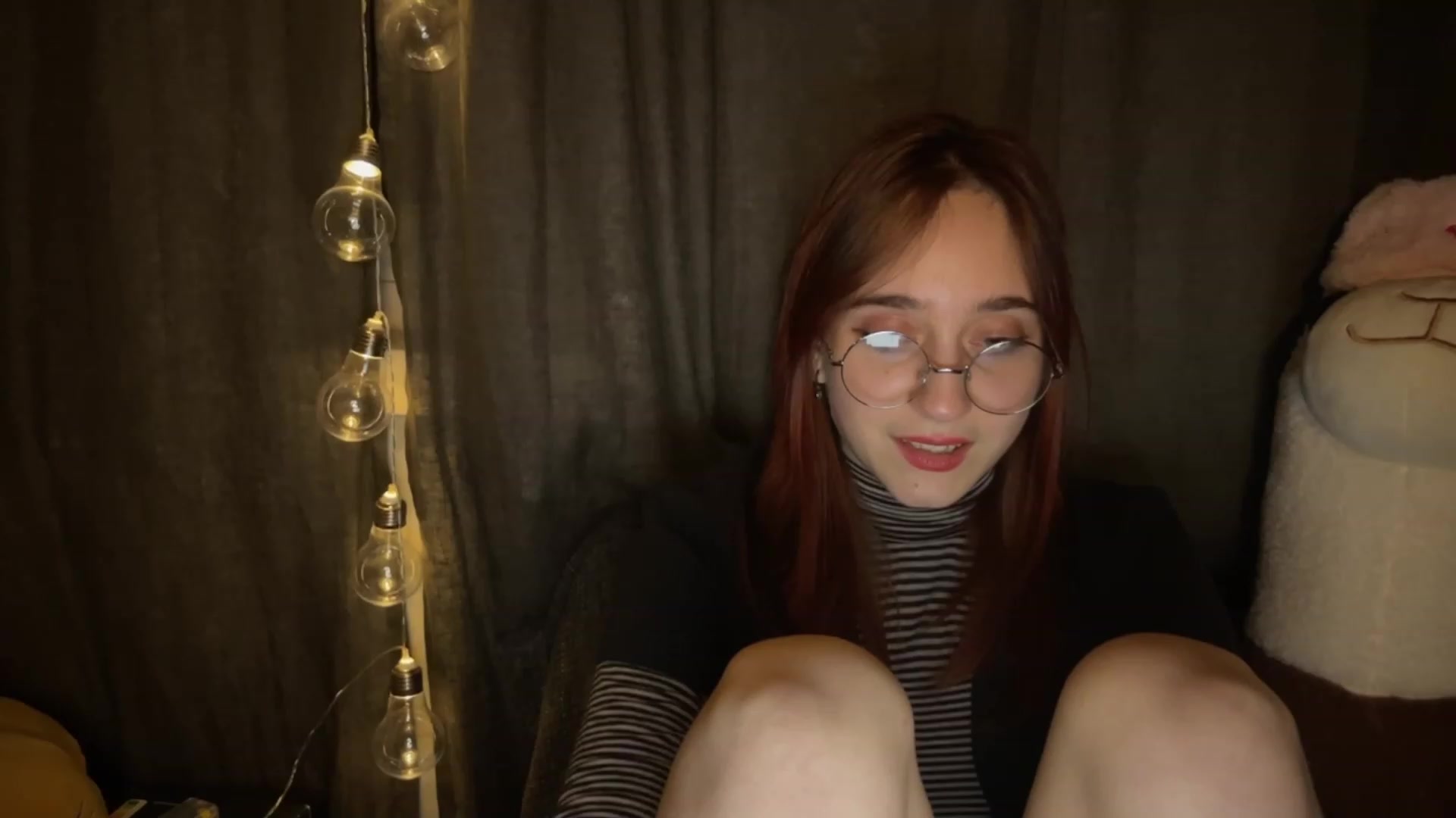 Gallery image thumbnail from Emiliaaaaa's myfreecams stream on, 12/08/2023, 02:17 image 5 of 20
