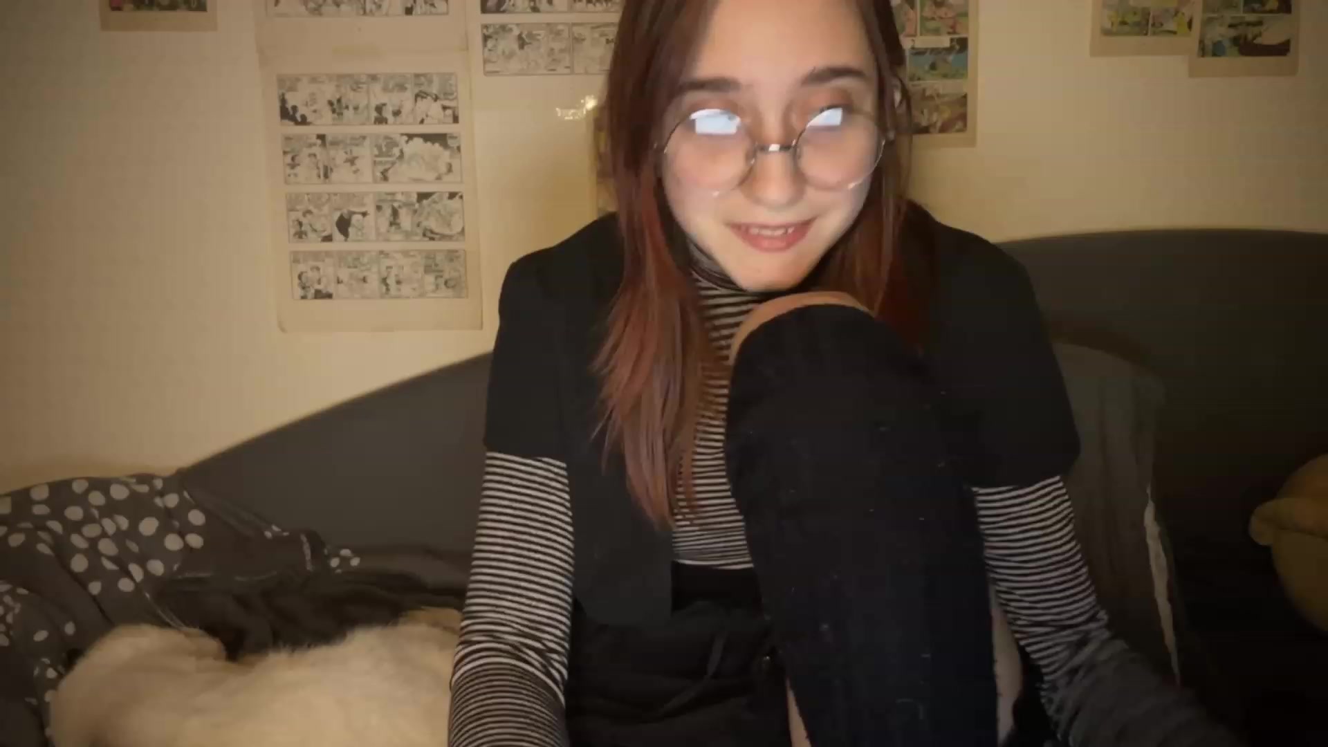Gallery image thumbnail from Emiliaaaaa's myfreecams stream on, 12/08/2023, 23:54 image 16 of 20