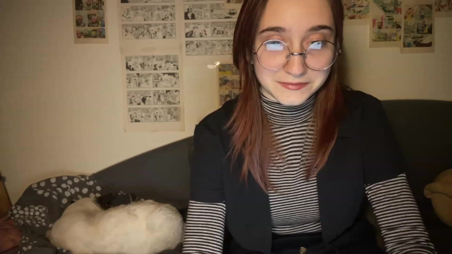 Gallery image thumbnail from Emiliaaaaa's myfreecams stream on, 12/08/2023, 23:54 image 6 of 20