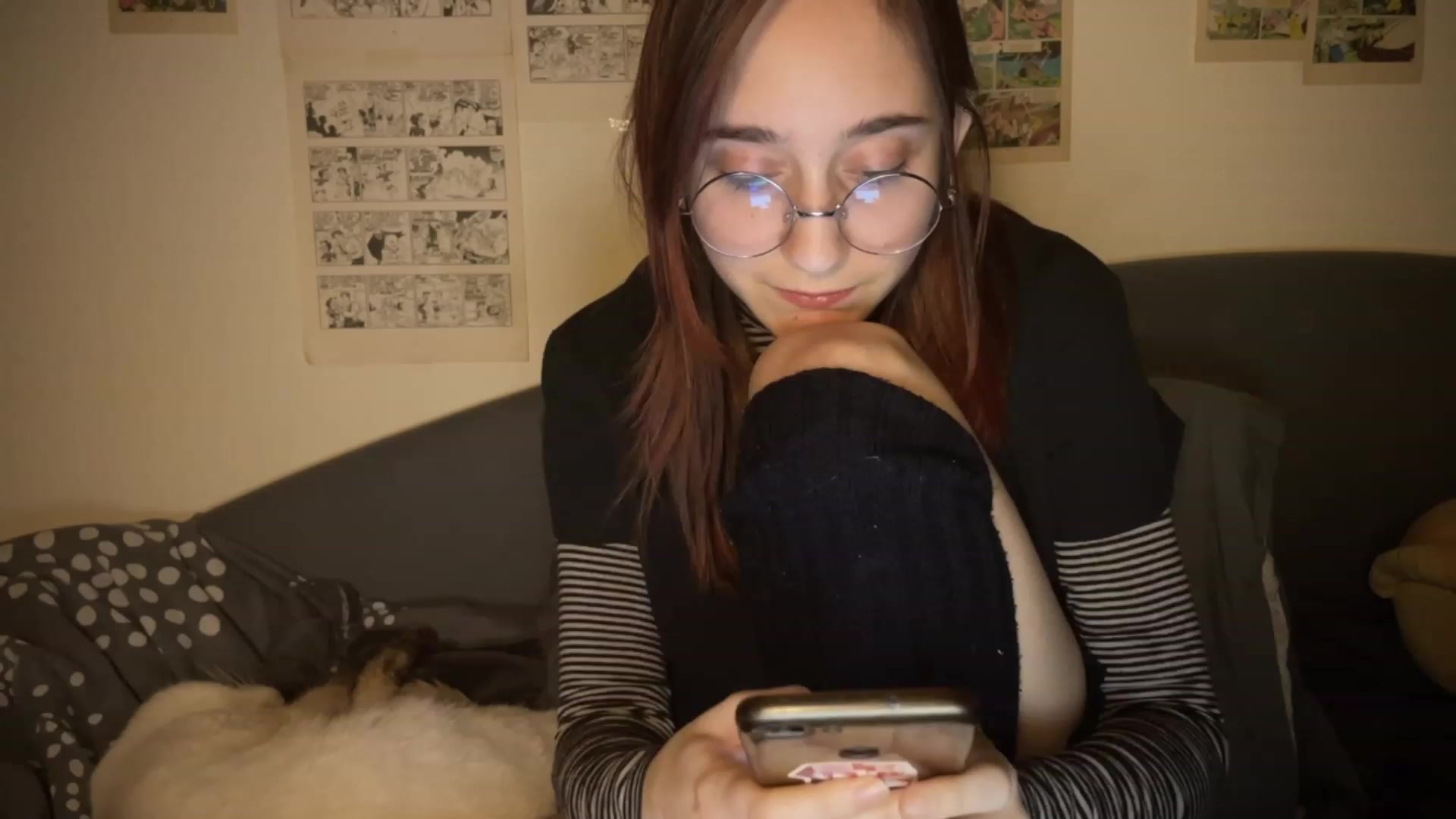 Gallery image thumbnail from Emiliaaaaa's myfreecams stream on, 12/08/2023, 23:54 image 19 of 20