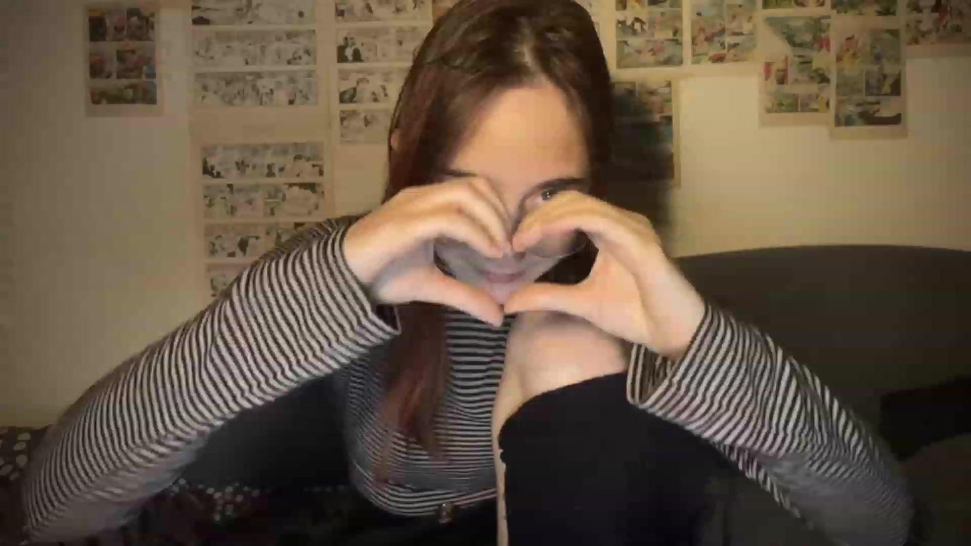 Gallery image thumbnail from Emiliaaaaa's myfreecams stream on, 12/09/2023, 01:54 image 18 of 20