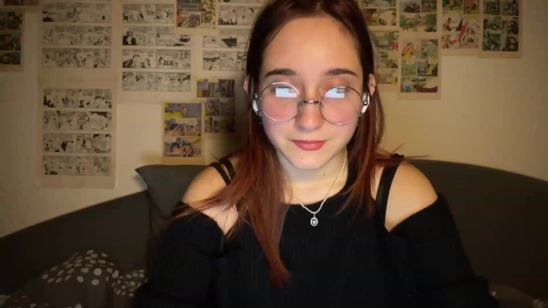 Gallery image thumbnail from Emiliaaaaa's myfreecams stream on, 12/10/2023, 01:44 image 9 of 20