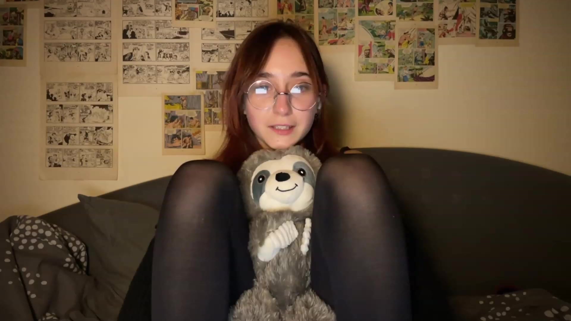 Gallery image thumbnail from Emiliaaaaa's myfreecams stream on, 12/11/2023, 01:29 image 3 of 20