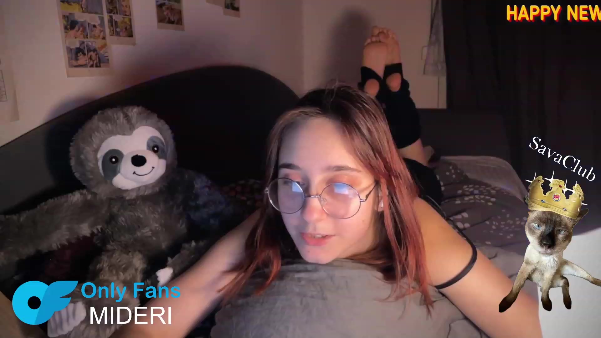 Gallery image thumbnail from Emiliaaaaa's myfreecams stream on, 01/03/2024, 01:03 image 10 of 20