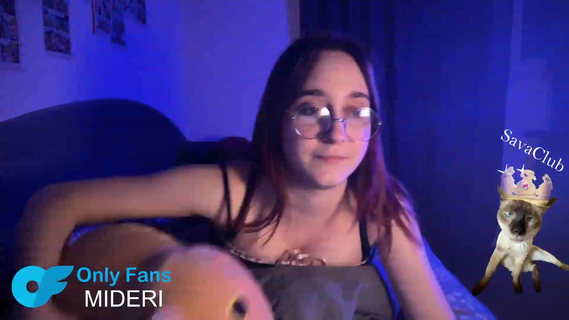 Gallery image thumbnail from Emiliaaaaa's myfreecams stream on, 01/06/2024, 02:40 image 14 of 20