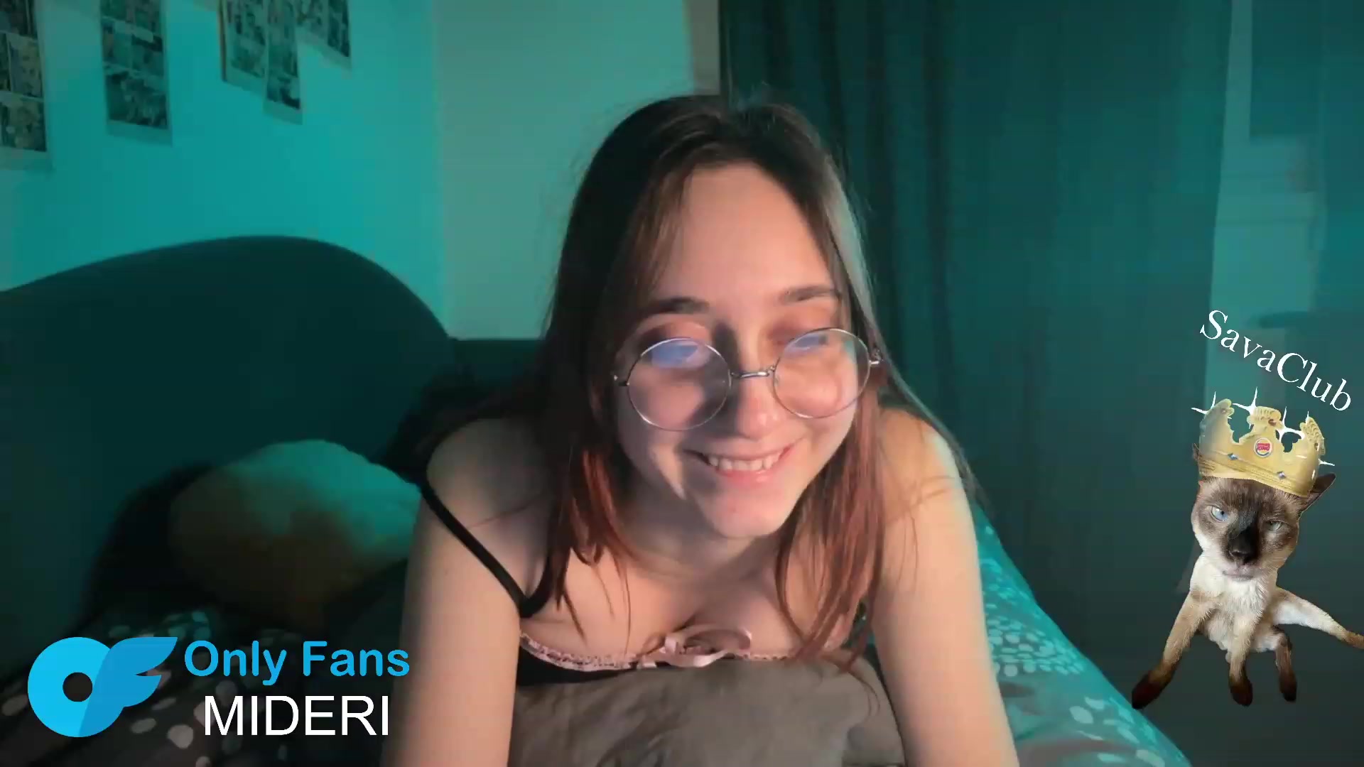 Gallery image thumbnail from Emiliaaaaa's myfreecams stream on, 01/06/2024, 02:40 image 13 of 20