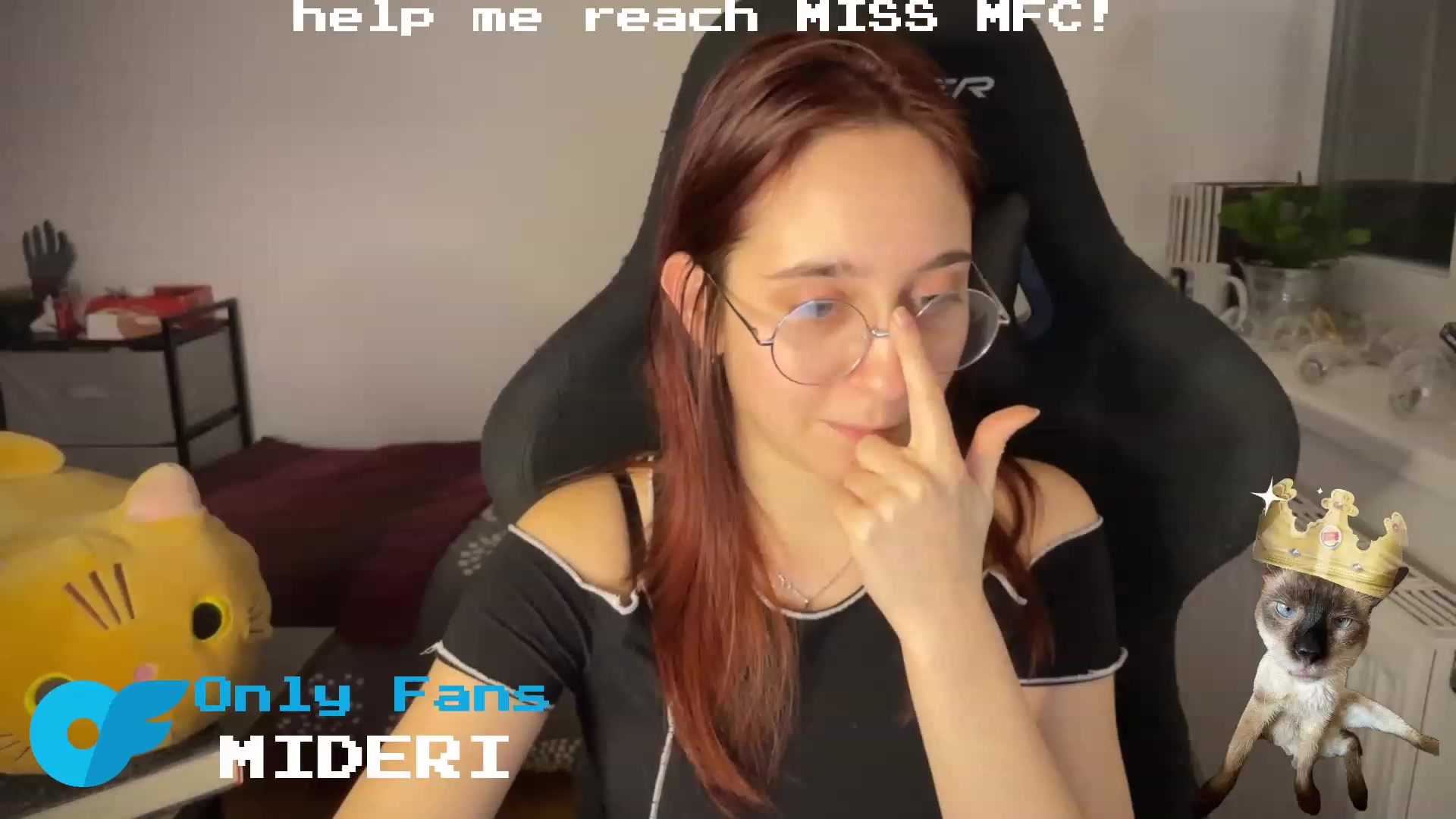 Gallery image thumbnail from Emiliaaaaa's myfreecams stream on, 02/12/2024, 01:34 image 12 of 20