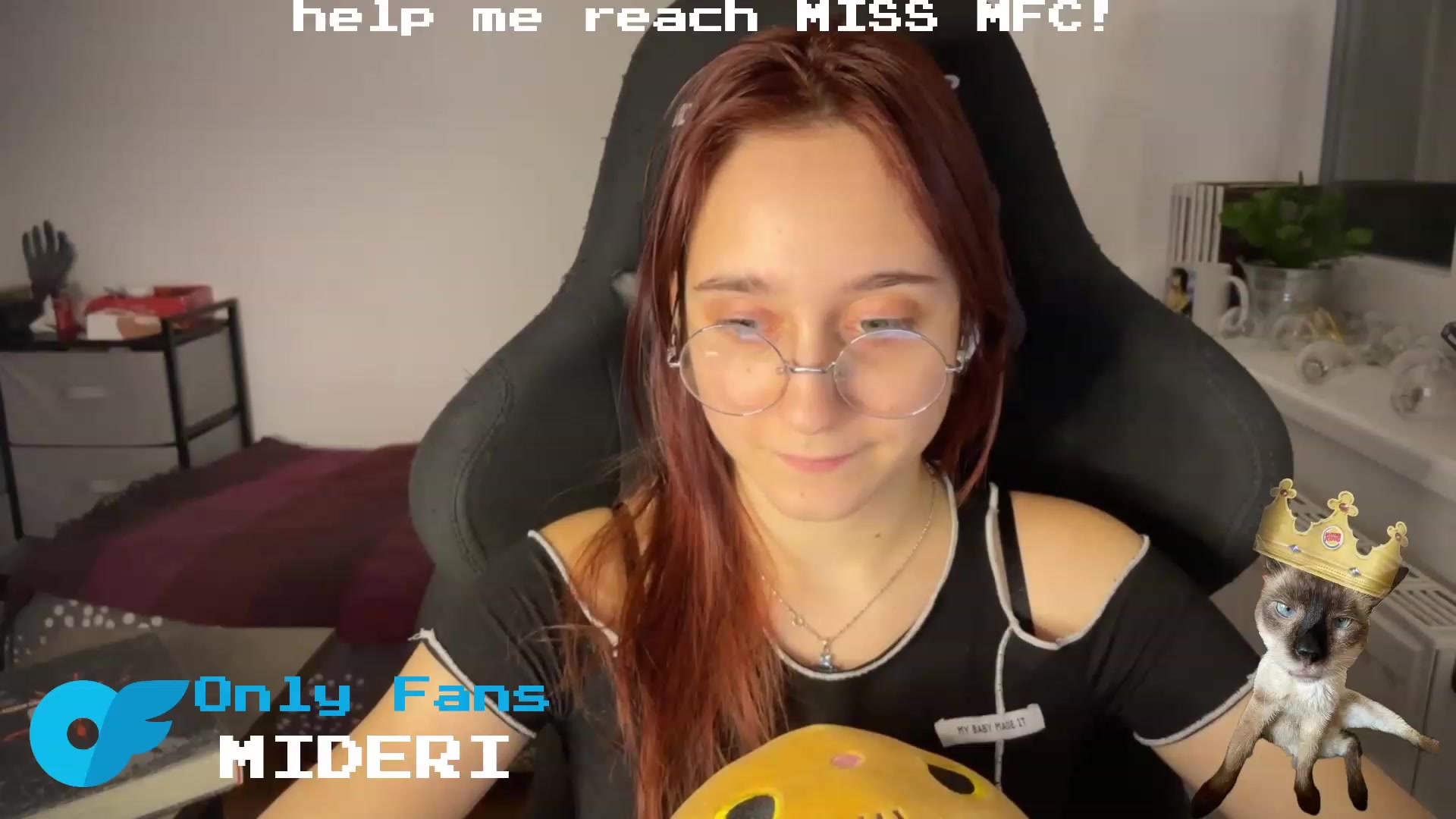 Gallery image thumbnail from Emiliaaaaa's myfreecams stream on, 02/12/2024, 01:34 image 16 of 20