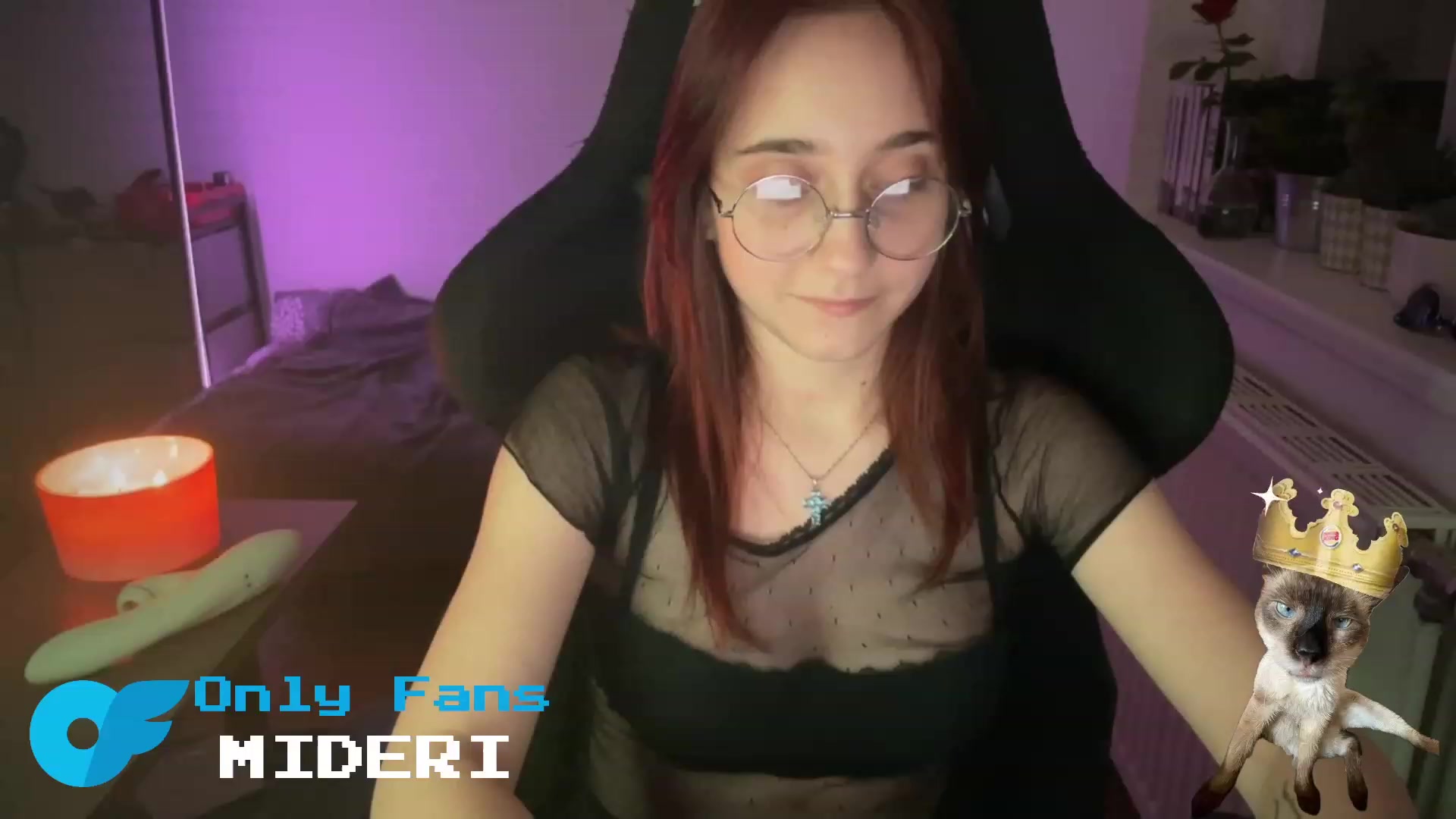 Gallery image thumbnail from Emiliaaaaa's myfreecams stream on, 02/19/2024, 01:10 image 8 of 20
