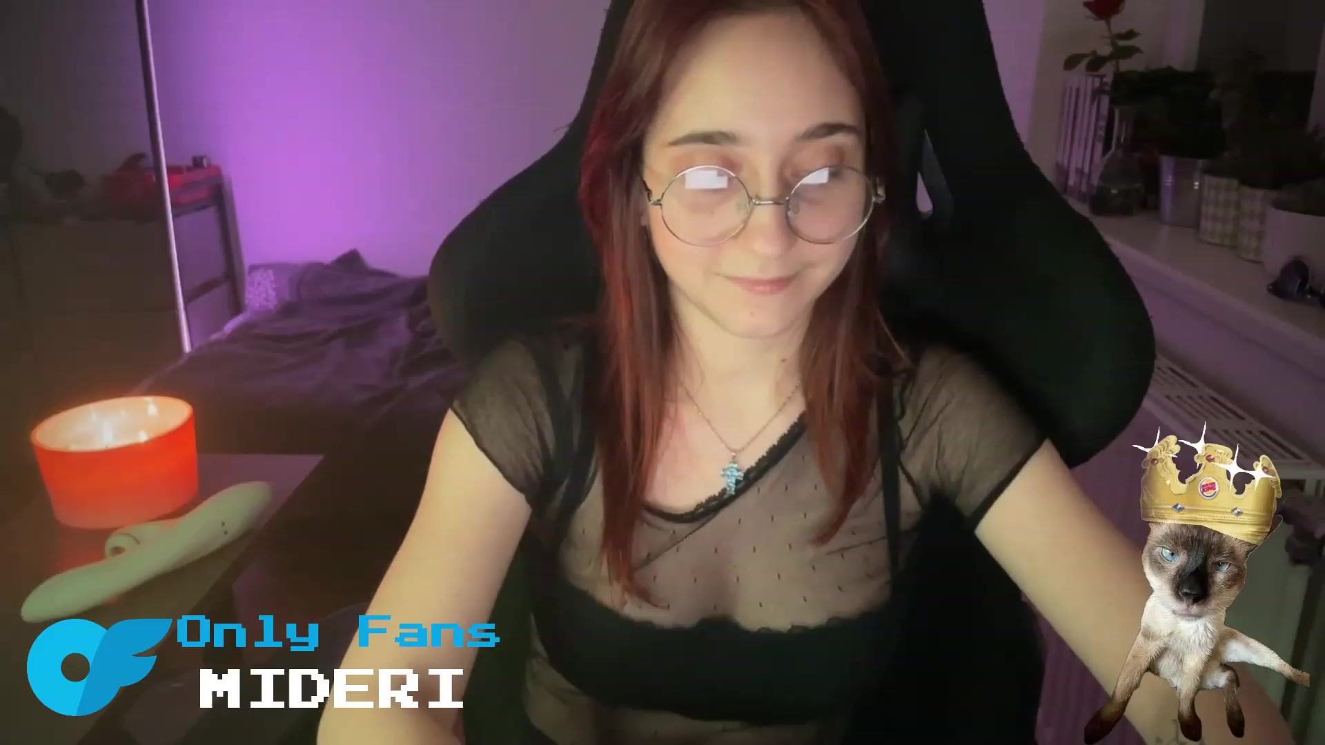 Gallery image thumbnail from Emiliaaaaa's myfreecams stream on, 02/19/2024, 01:10 image 9 of 20