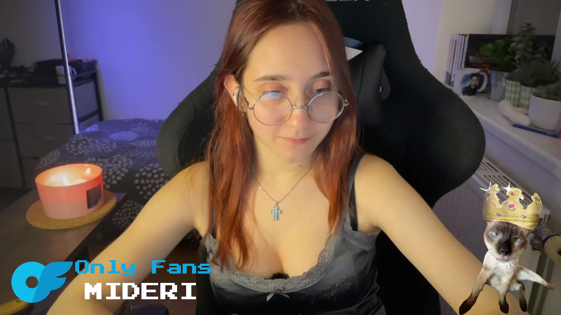 Gallery image thumbnail from Emiliaaaaa's myfreecams stream on, 02/23/2024, 01:19 image 12 of 20