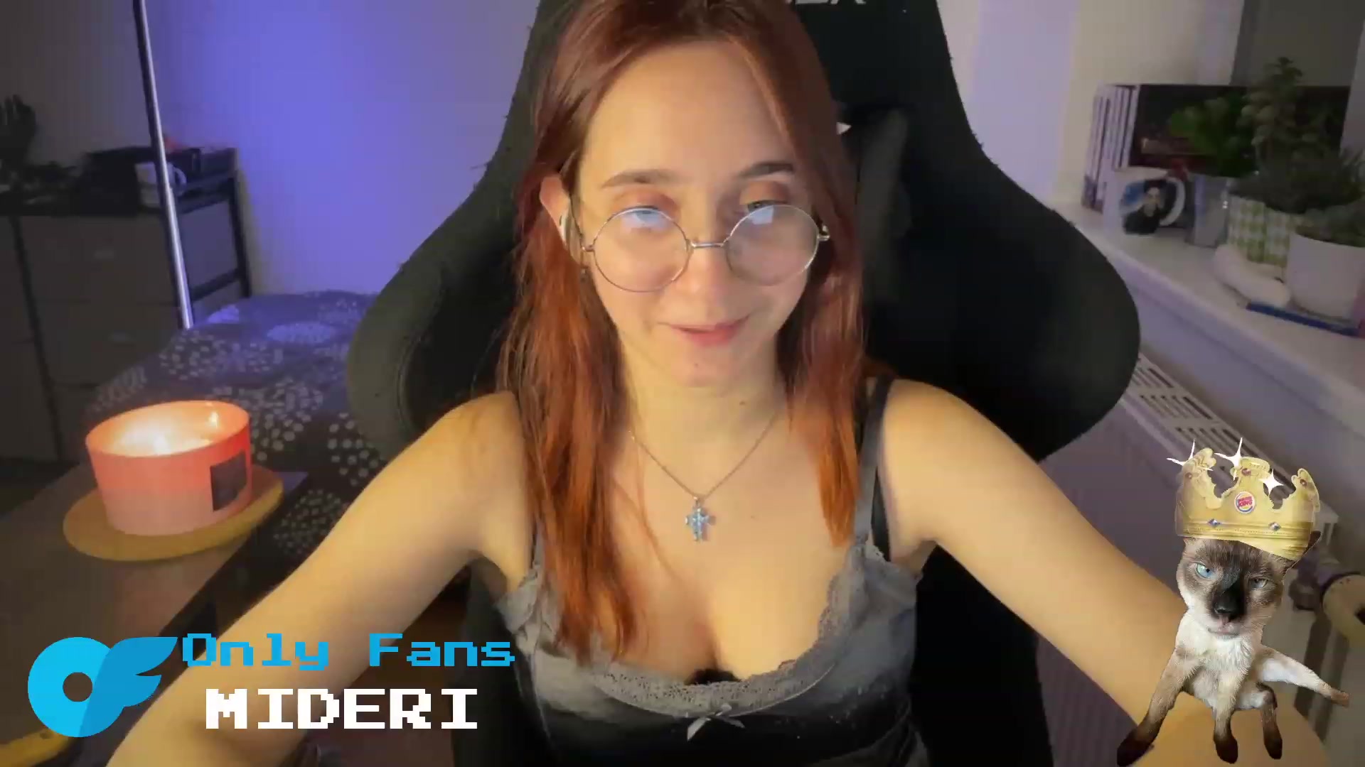 Gallery image thumbnail from Emiliaaaaa's myfreecams stream on, 02/23/2024, 01:19 image 13 of 20