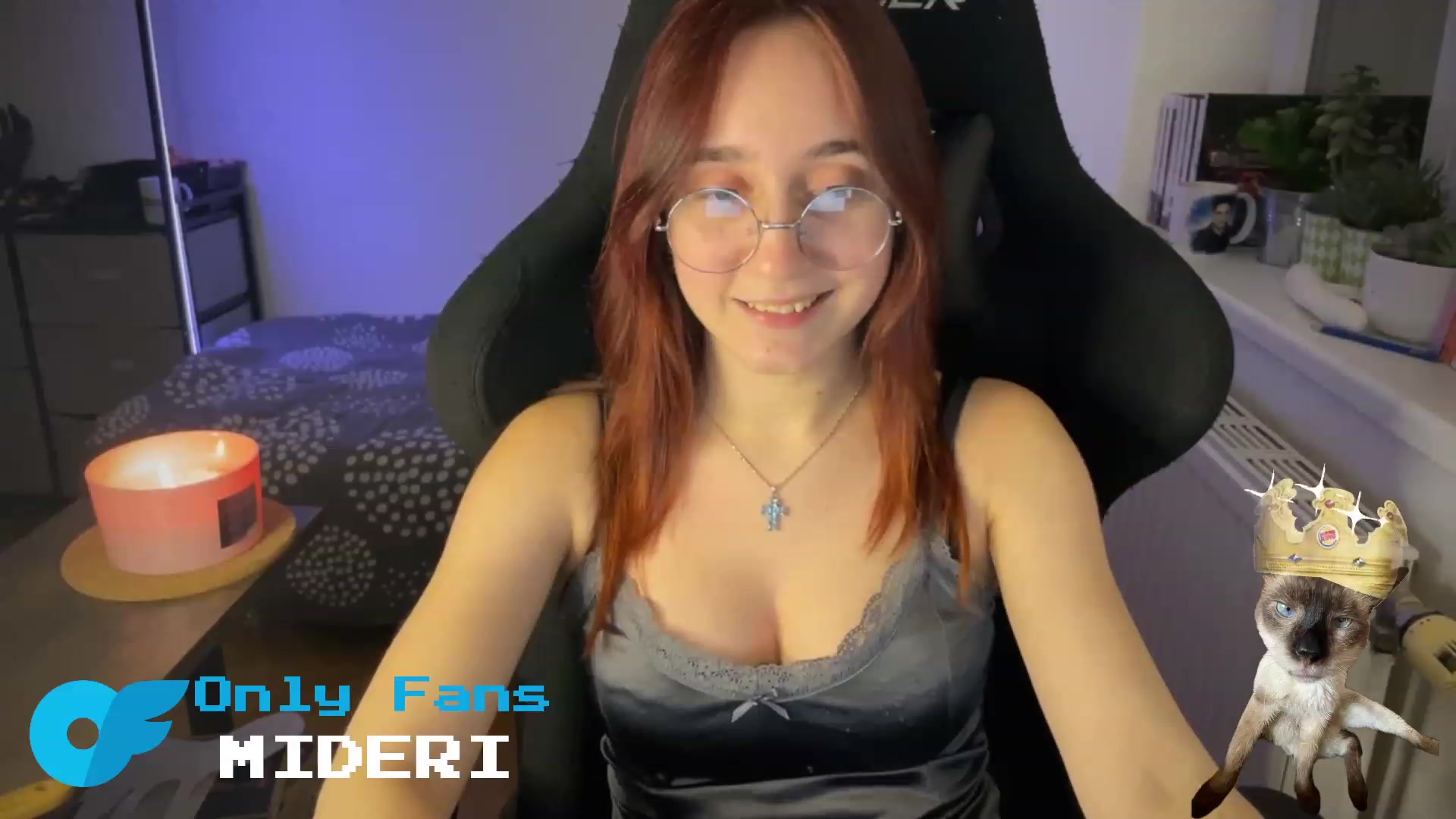 Gallery image thumbnail from Emiliaaaaa's myfreecams stream on, 02/23/2024, 01:19 image 17 of 20