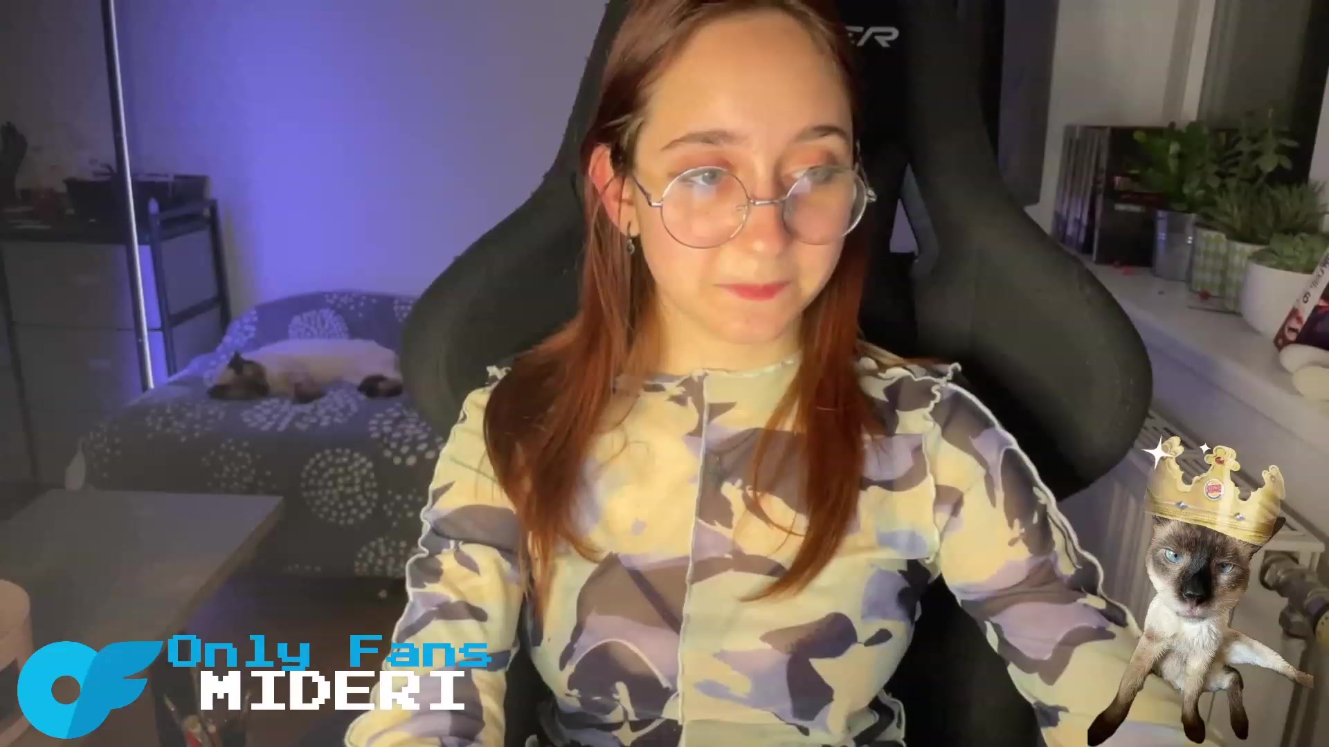 Gallery image thumbnail from Emiliaaaaa's myfreecams stream on, 03/13/2024, 01:57 image 12 of 20