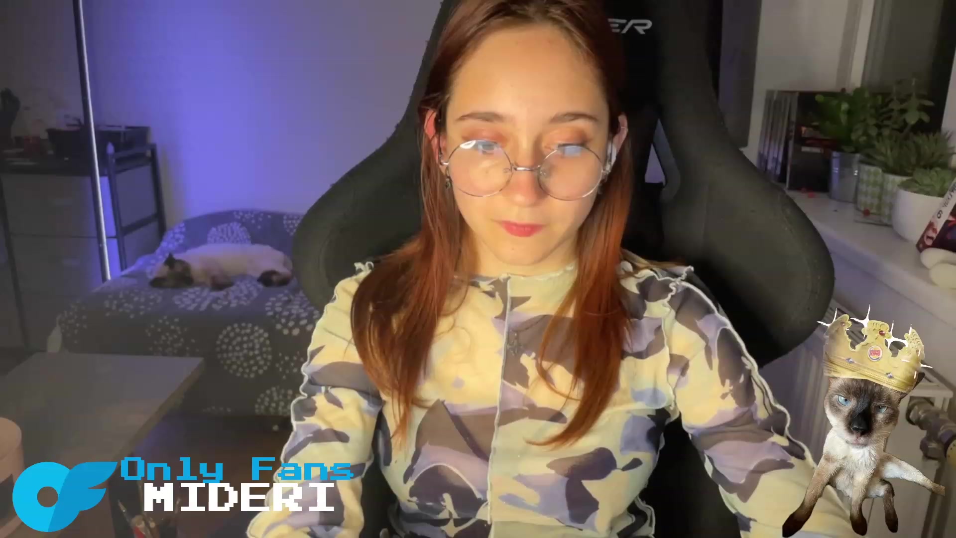 Gallery image thumbnail from Emiliaaaaa's myfreecams stream on, 03/13/2024, 01:57 image 13 of 20