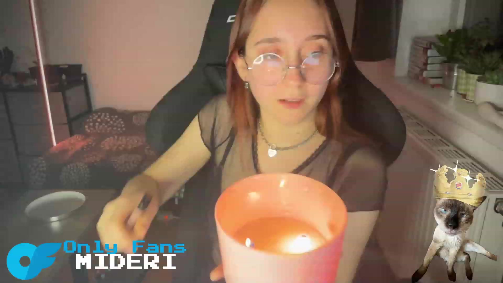 Gallery image thumbnail from Emiliaaaaa's myfreecams stream on, 03/14/2024, 01:05 image 6 of 20