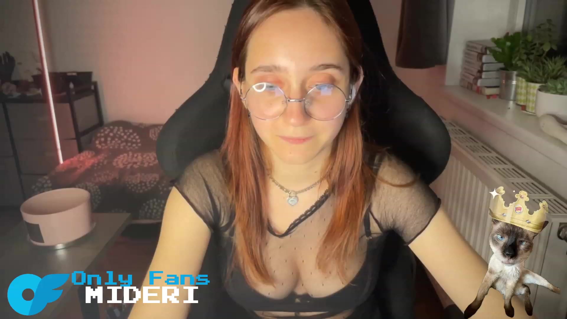 Gallery image thumbnail from Emiliaaaaa's myfreecams stream on, 03/14/2024, 01:05 image 2 of 20