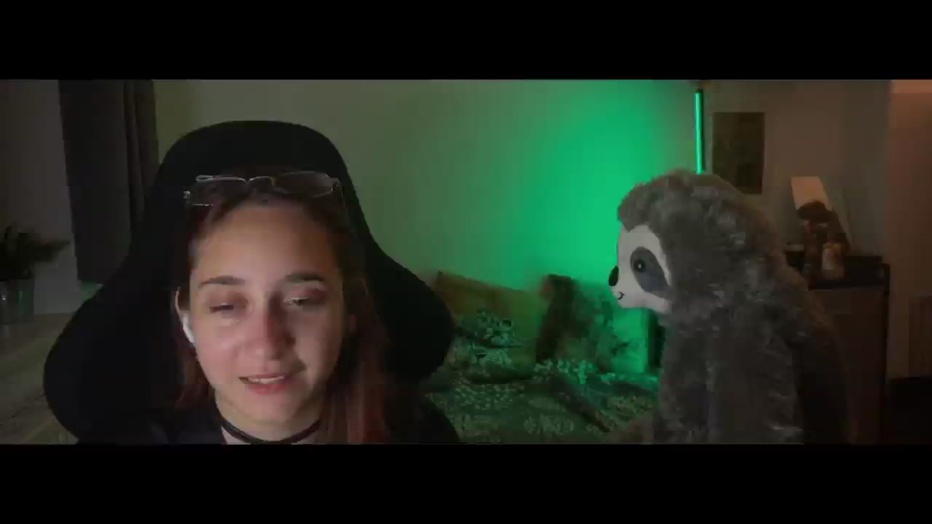 Gallery image thumbnail from Emiliaaaaa's myfreecams stream on, 06/24/2024, 01:26 image 12 of 20