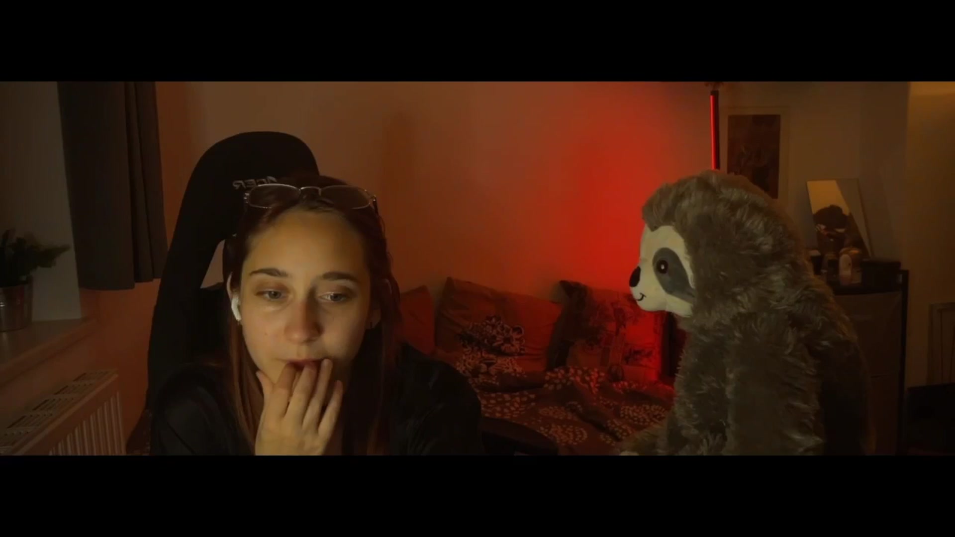 Gallery image thumbnail from Emiliaaaaa's myfreecams stream on, 06/24/2024, 01:26 image 9 of 20