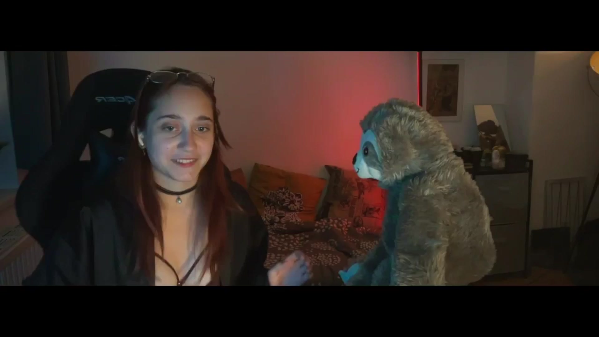 Gallery image thumbnail from Emiliaaaaa's myfreecams stream on, 06/24/2024, 01:26 image 7 of 20
