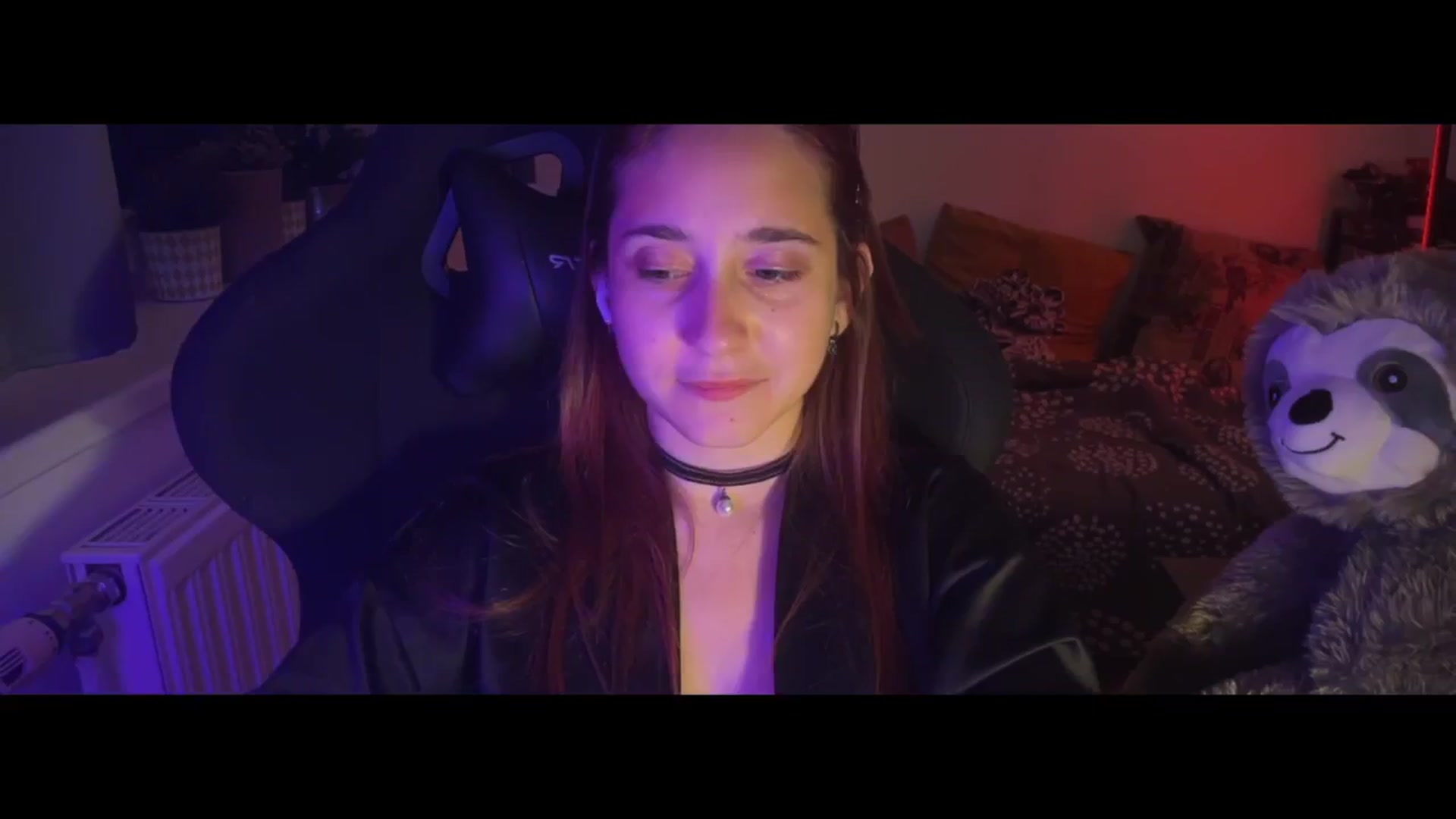 Gallery image thumbnail from Emiliaaaaa's myfreecams stream on, 06/24/2024, 01:26 image 6 of 20