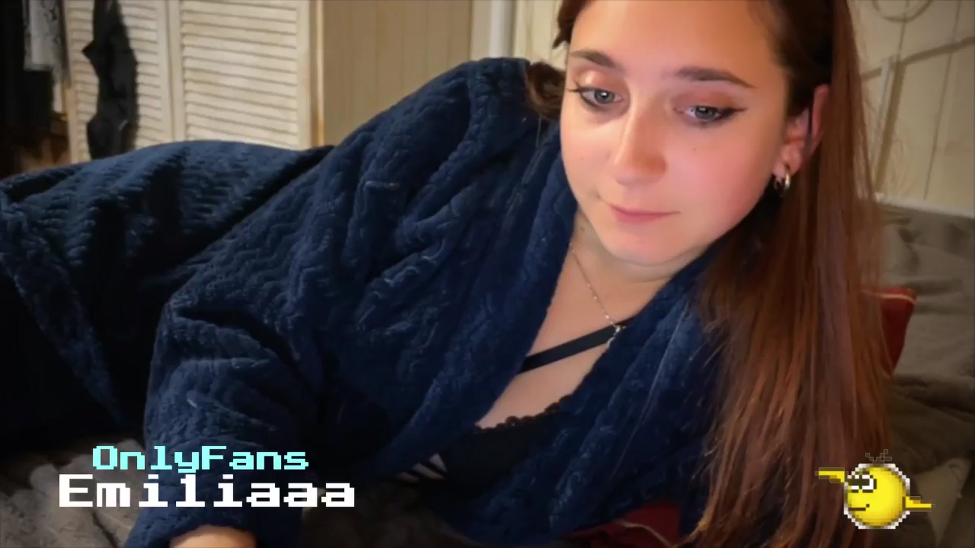 Gallery image thumbnail from Emiliaaaaa's myfreecams stream on, 10/24/2024, 22:47 image 16 of 20