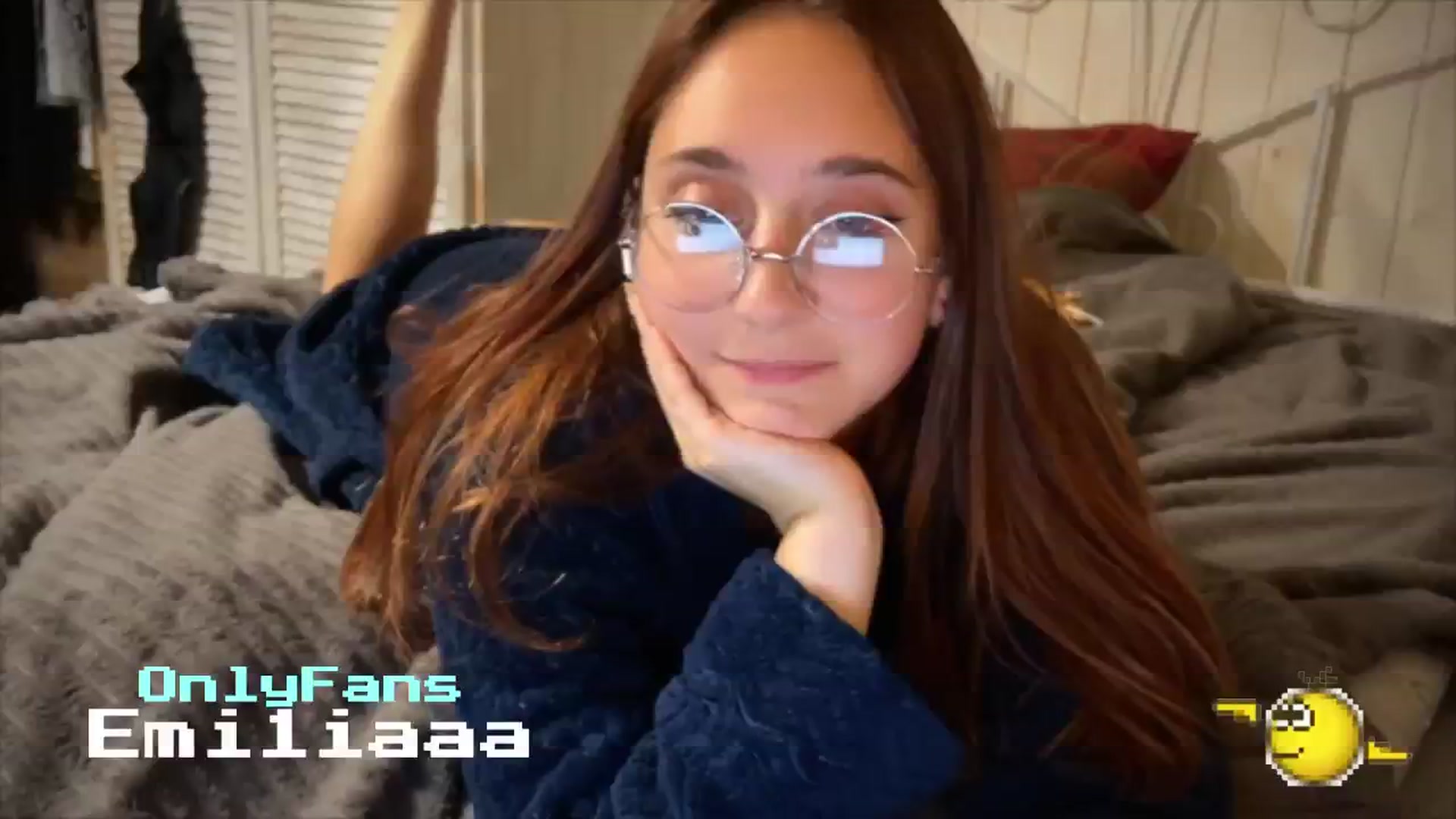 Gallery image thumbnail from Emiliaaaaa's myfreecams stream on, 10/24/2024, 22:47 image 10 of 20