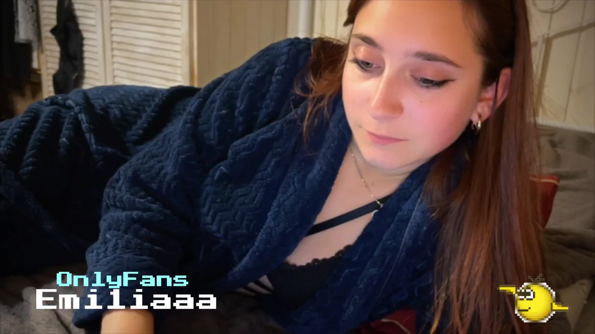 Gallery image thumbnail from Emiliaaaaa's myfreecams stream on, 10/24/2024, 22:47 image 18 of 20