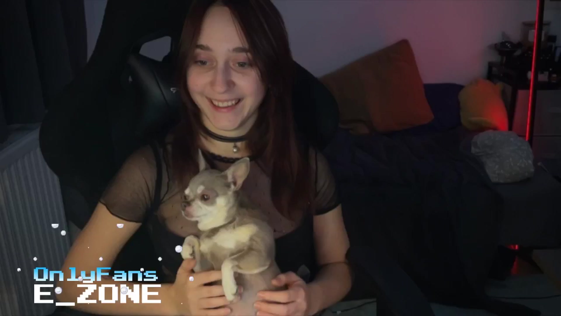 Gallery image thumbnail from Emiliaaaaa's myfreecams stream on, 12/23/2024, 02:10 image 13 of 20