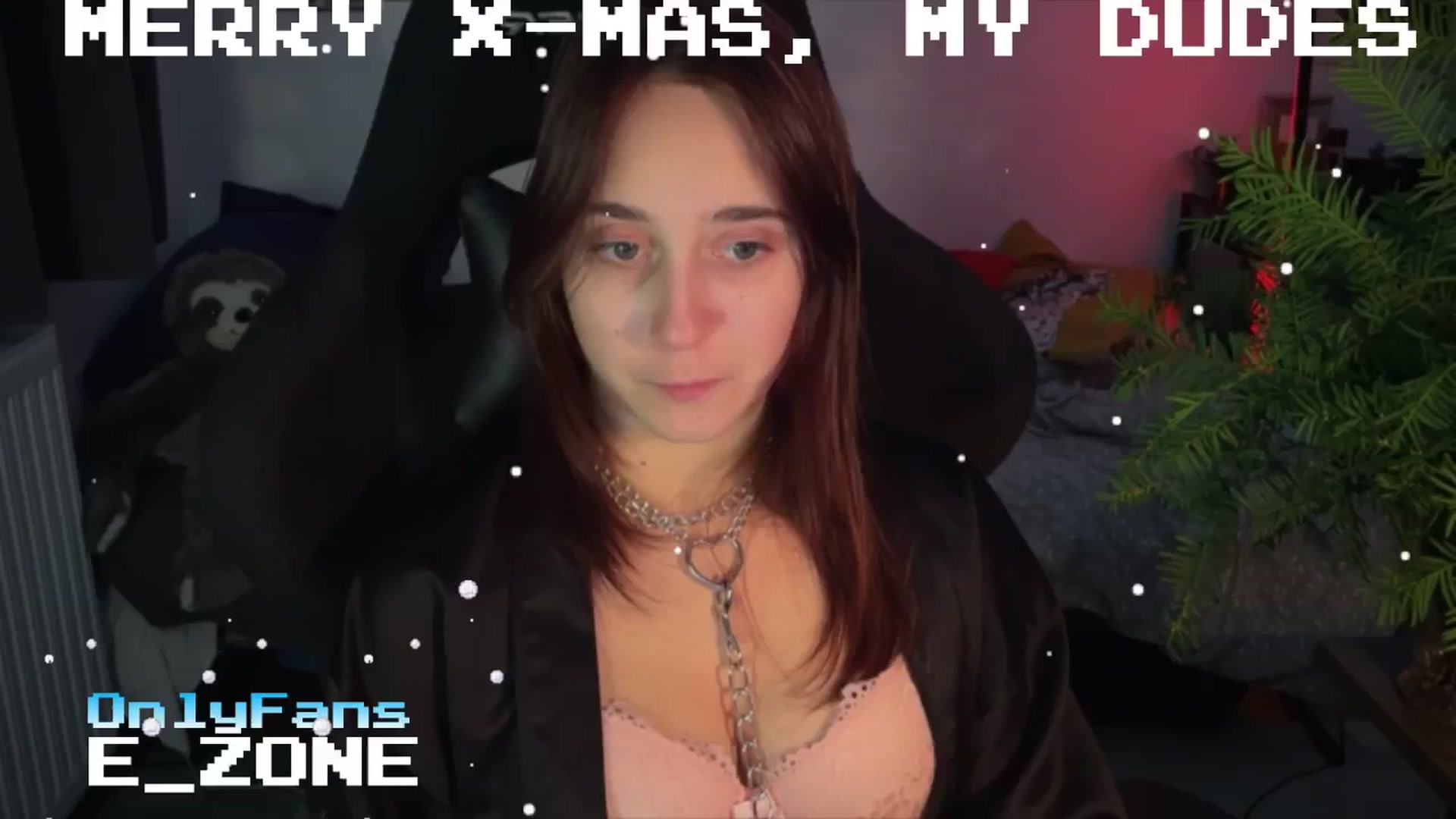 Gallery image thumbnail from Emiliaaaaa's myfreecams stream on, 12/25/2024, 24:32 image 17 of 20