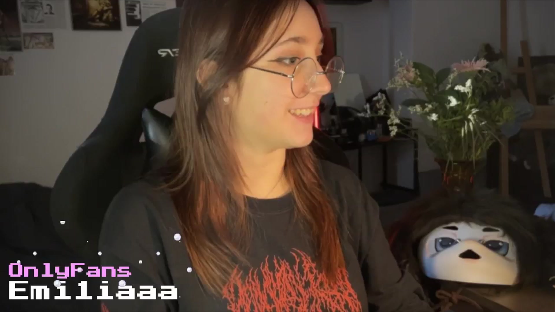 Gallery image thumbnail from Emiliaaaaa's myfreecams stream on, 02/20/2025, 15:37 image 12 of 20