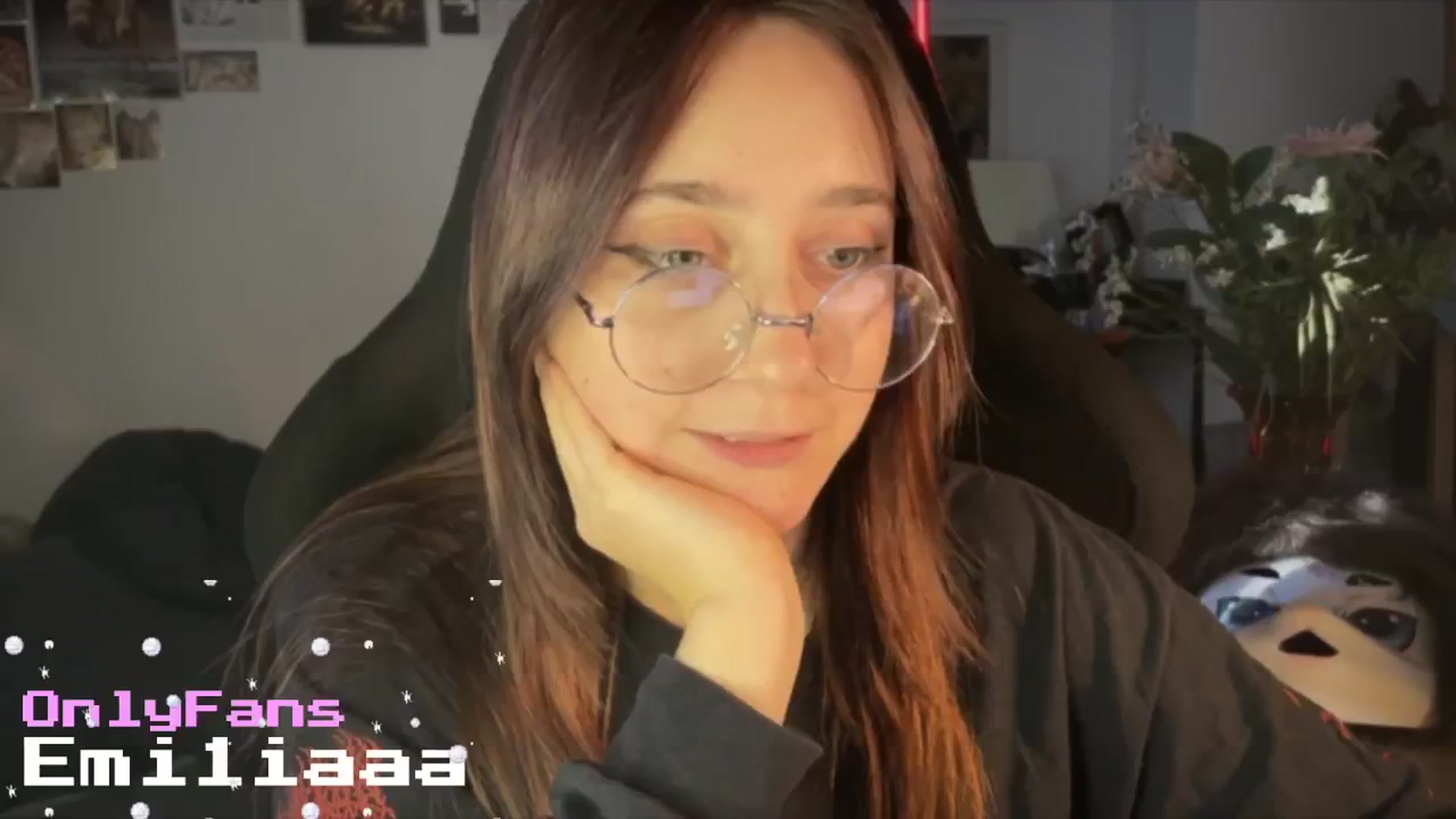 Gallery image thumbnail from Emiliaaaaa's myfreecams stream on, 02/20/2025, 15:37 image 8 of 20