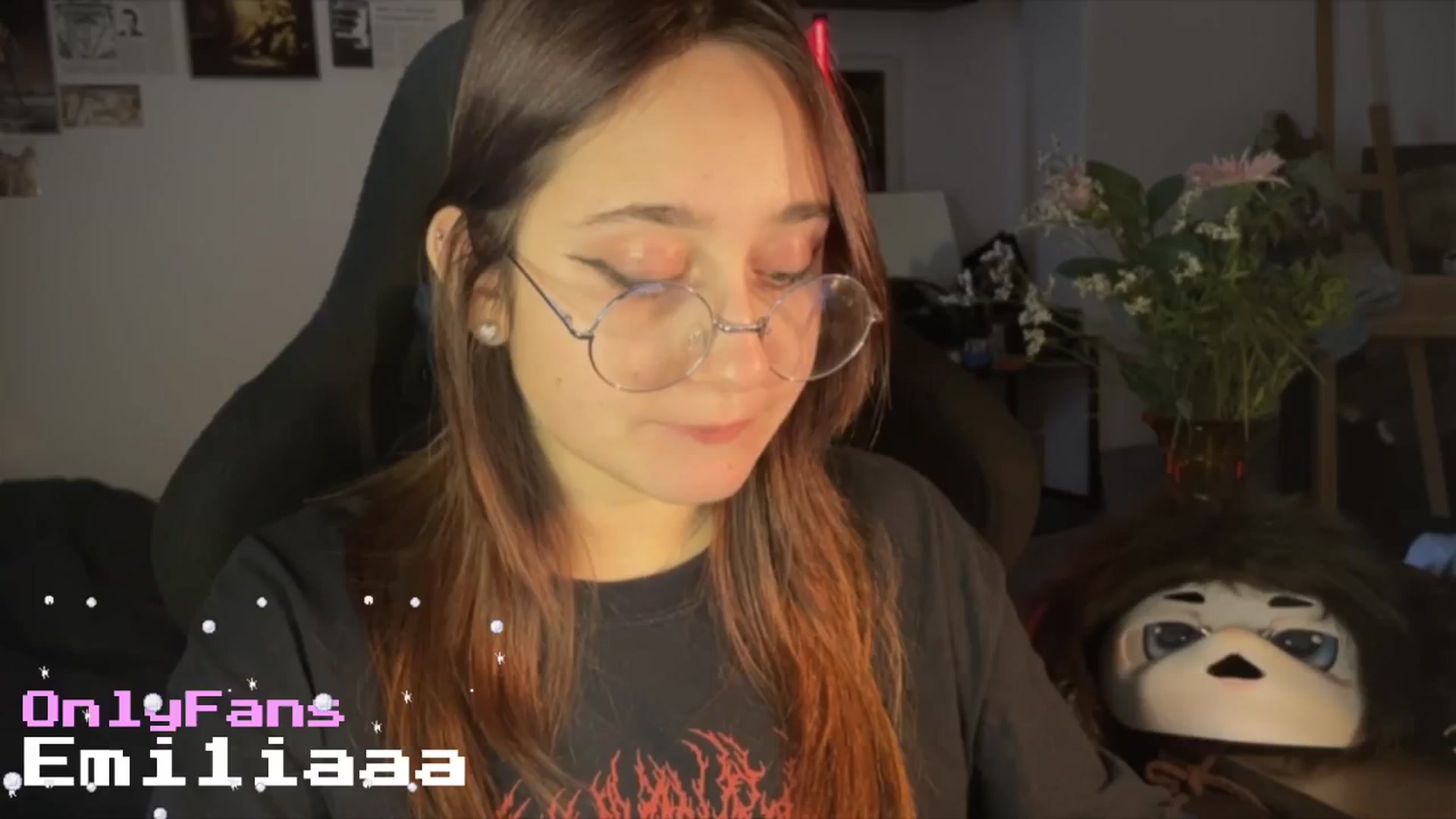 Gallery image thumbnail from Emiliaaaaa's myfreecams stream on, 02/20/2025, 15:37 image 16 of 20