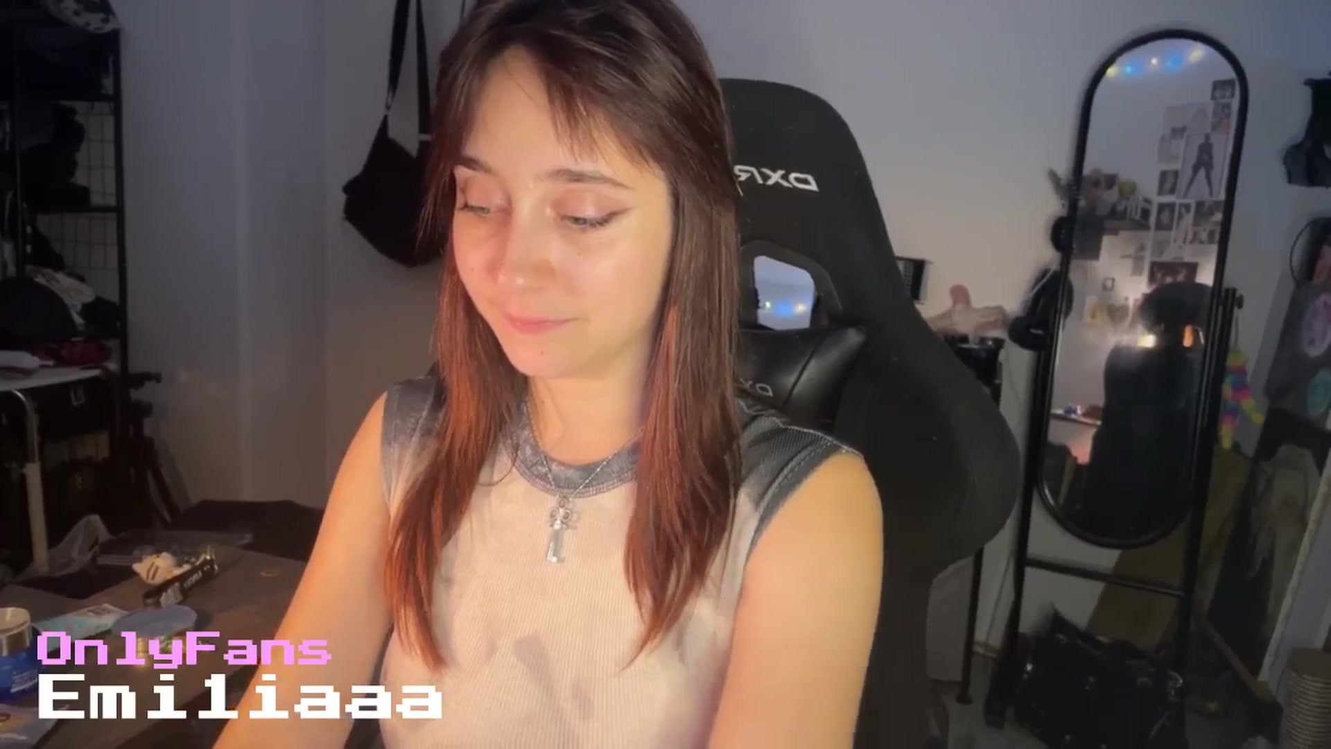 Gallery image thumbnail from Emiliaaaaa's myfreecams stream on, 08/10/2025, 01:00 image 4 of 20