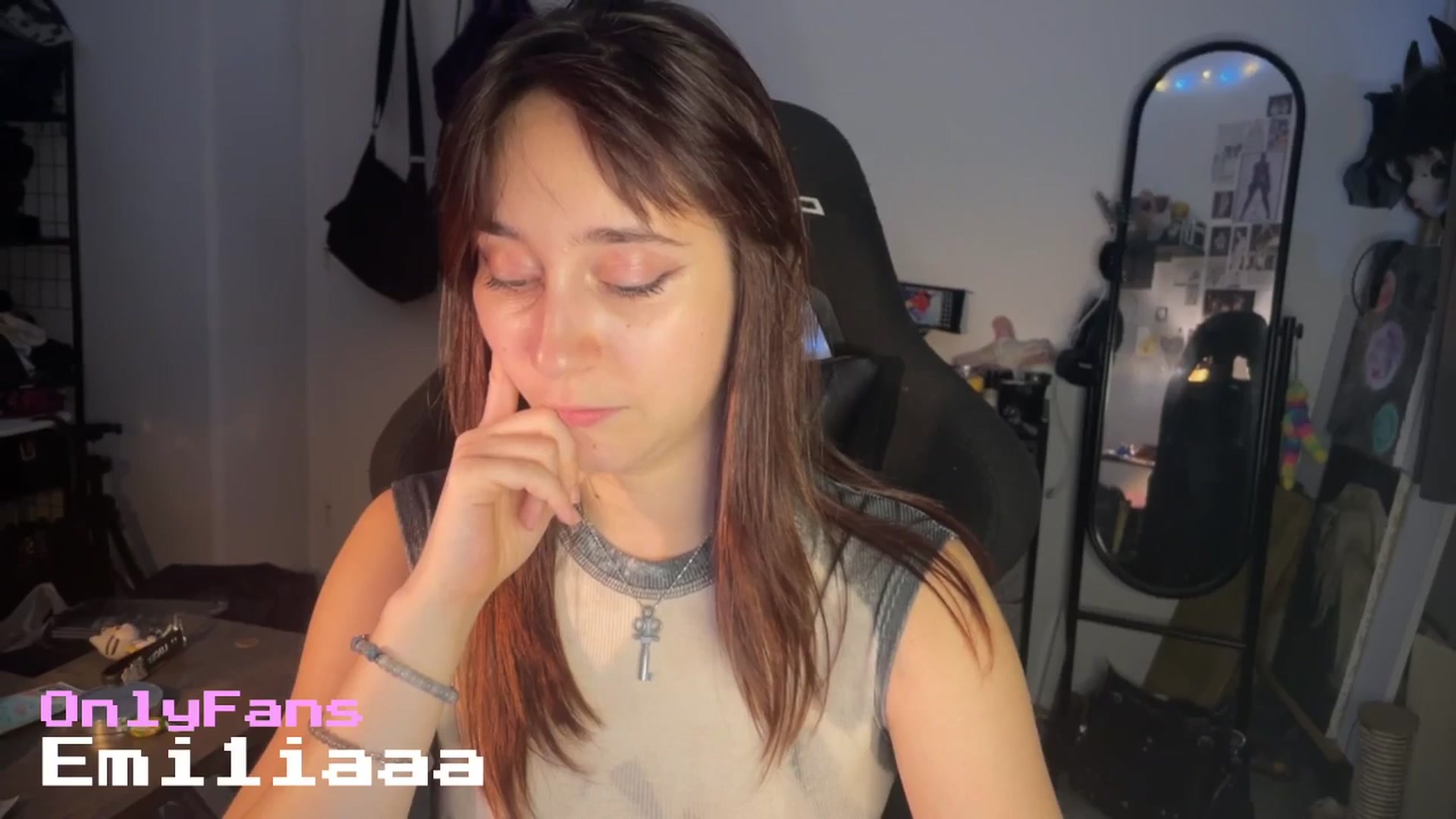 Gallery image thumbnail from Emiliaaaaa's myfreecams stream on, 08/10/2025, 01:00 image 10 of 20