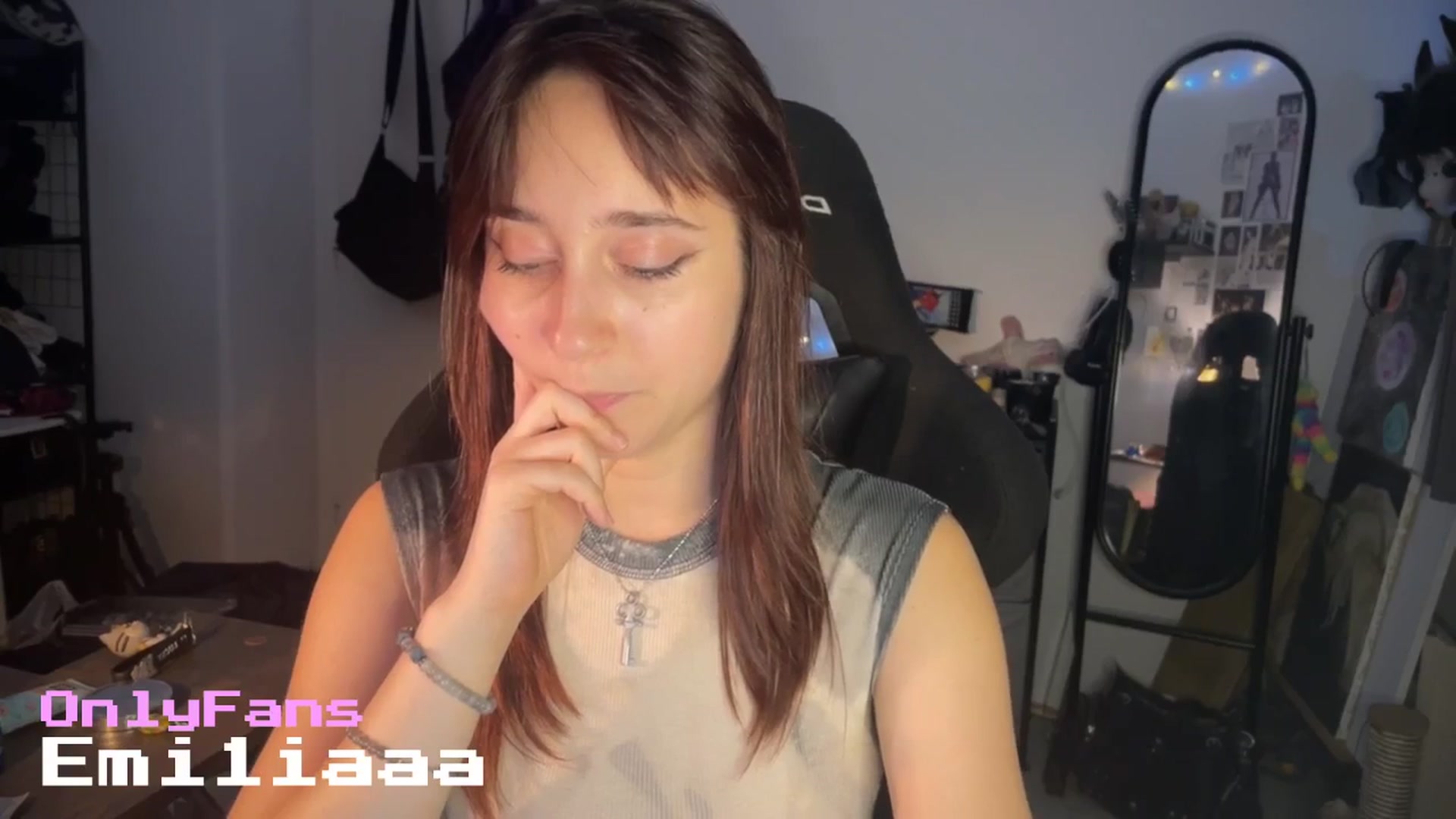 Gallery image thumbnail from Emiliaaaaa's myfreecams stream on, 08/10/2025, 01:00 image 9 of 20