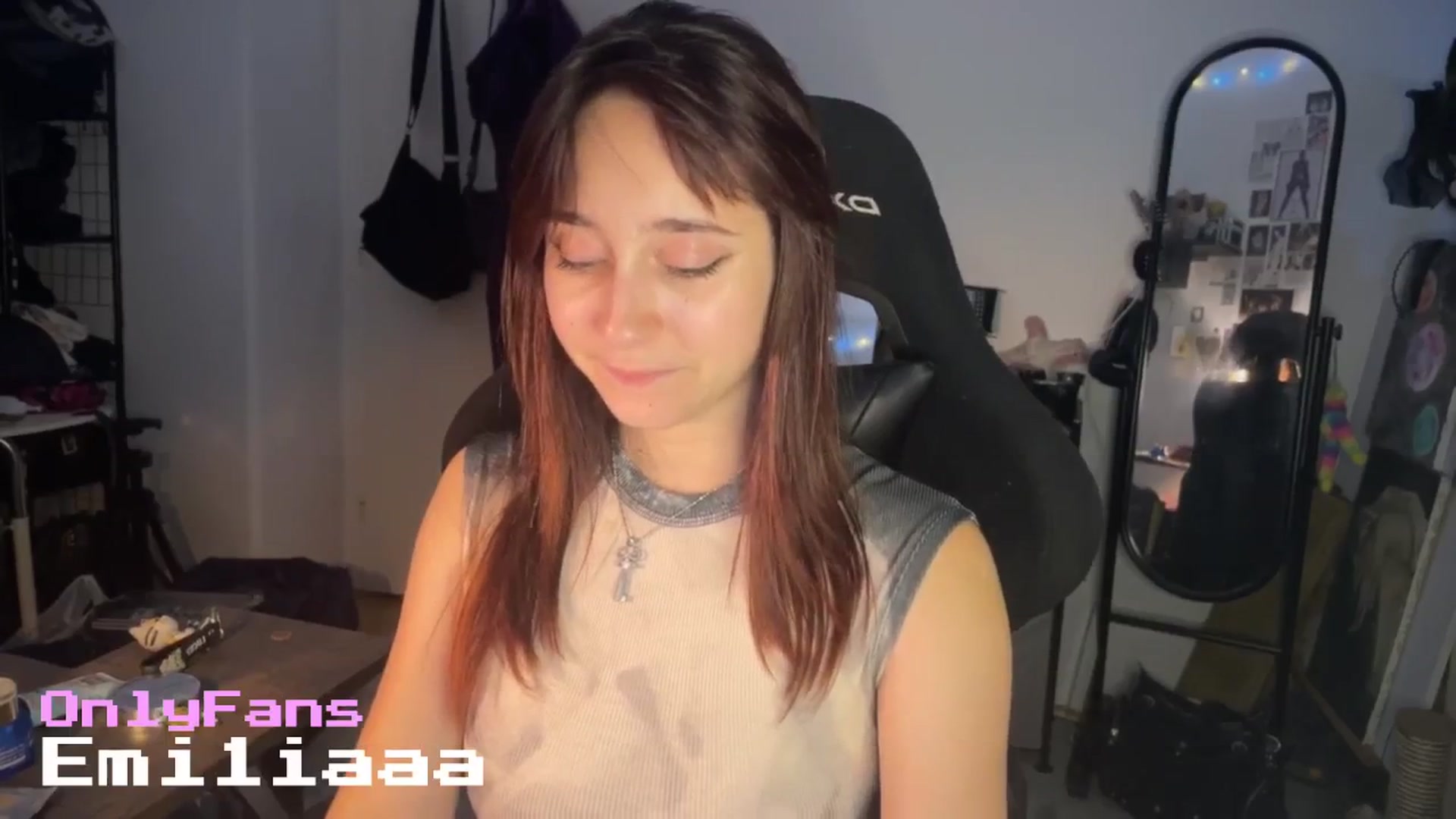 Gallery image thumbnail from Emiliaaaaa's myfreecams stream on, 08/10/2025, 01:00 image 6 of 20