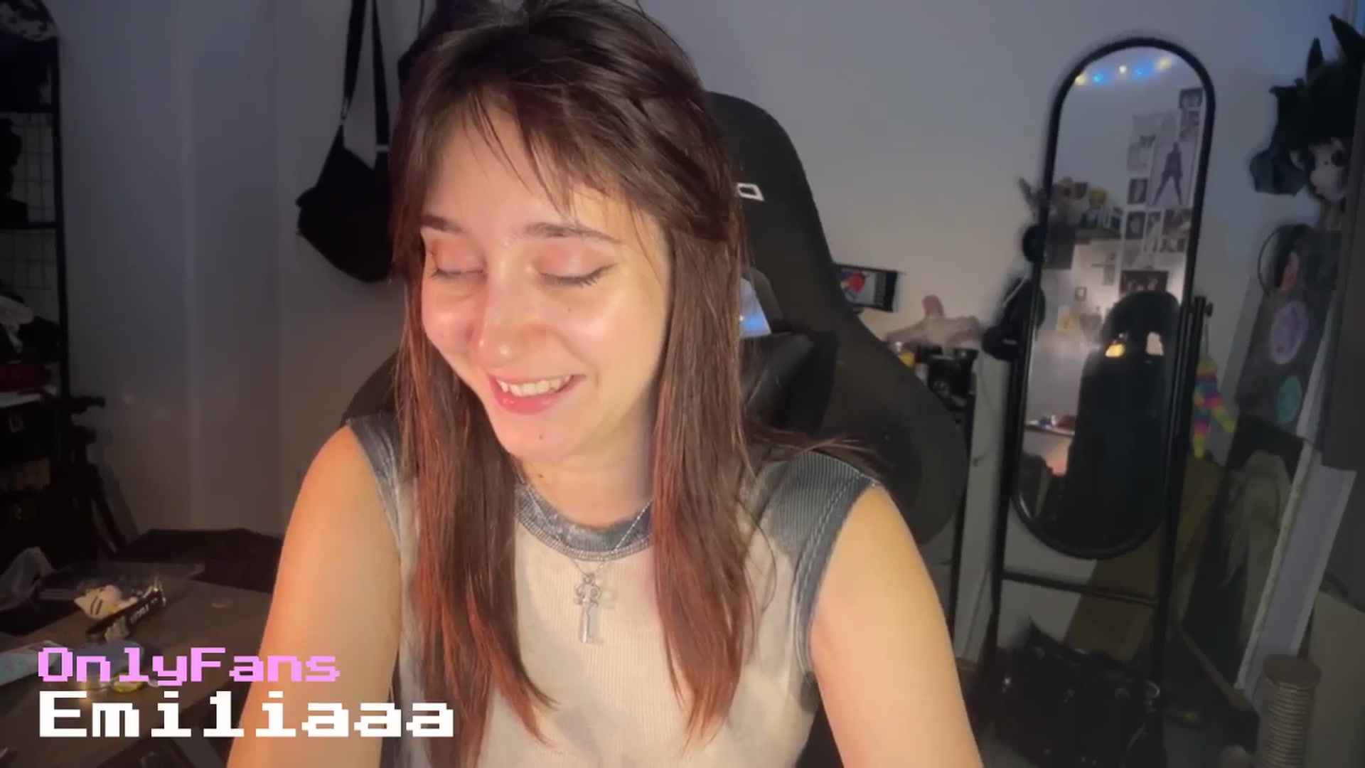 Gallery image thumbnail from Emiliaaaaa's myfreecams stream on, 08/10/2025, 01:00 image 12 of 20