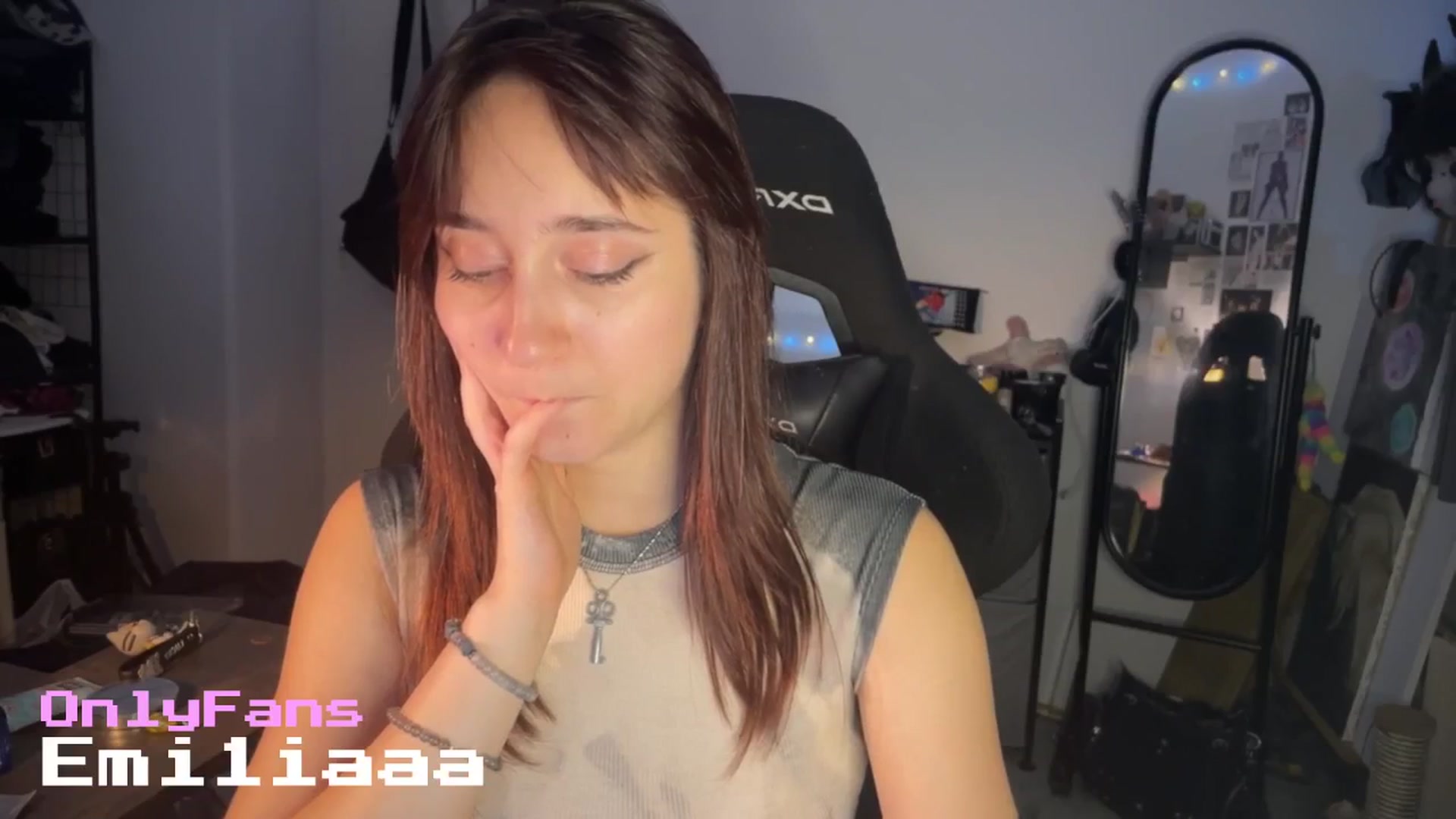 Gallery image thumbnail from Emiliaaaaa's myfreecams stream on, 08/10/2025, 01:00 image 8 of 20