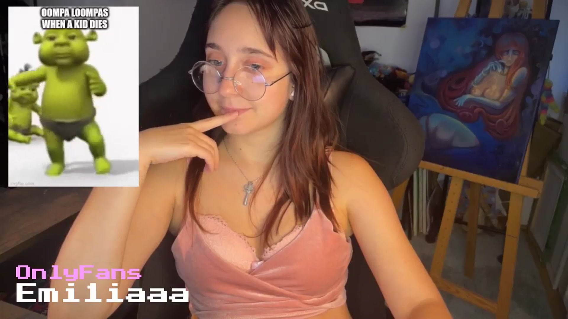 Gallery image thumbnail from Emiliaaaaa's myfreecams stream on, 09/01/2025, 24:05 image 19 of 20