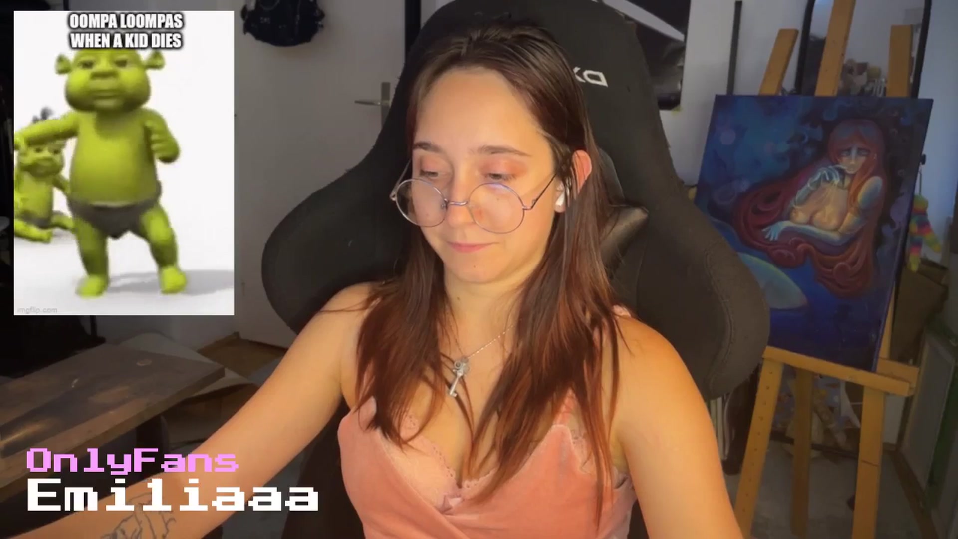 Gallery image thumbnail from Emiliaaaaa's myfreecams stream on, 09/01/2025, 24:05 image 7 of 20