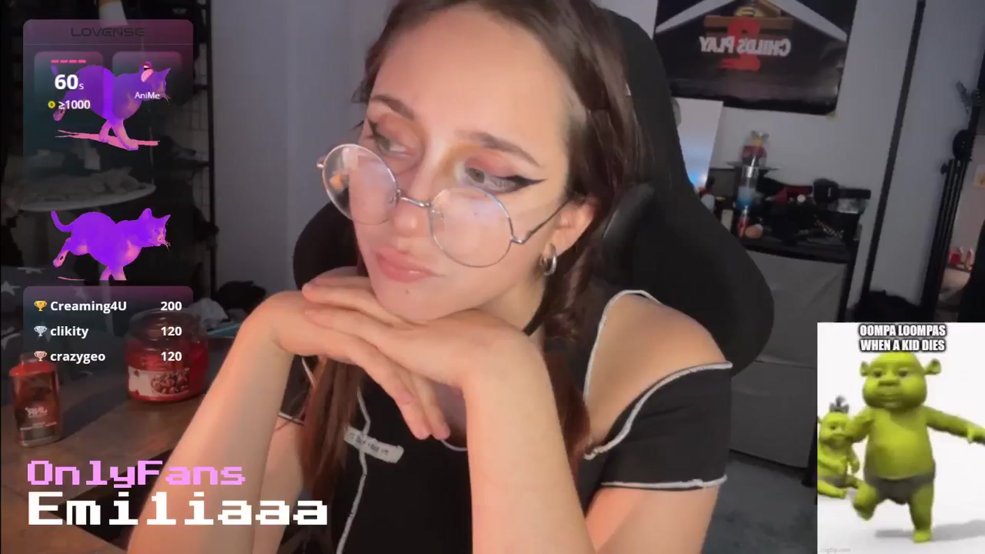 Gallery image thumbnail from Emiliaaaaa's myfreecams stream on, 09/05/2025, 24:32 image 18 of 20