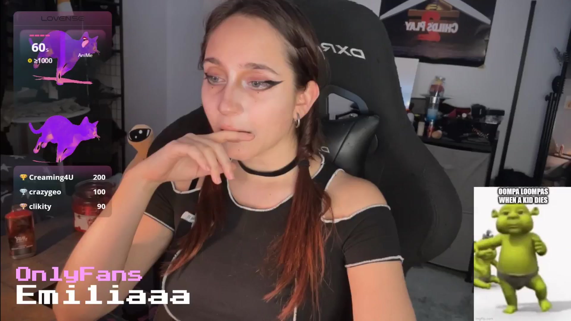 Gallery image thumbnail from Emiliaaaaa's myfreecams stream on, 09/05/2025, 24:32 image 1 of 20