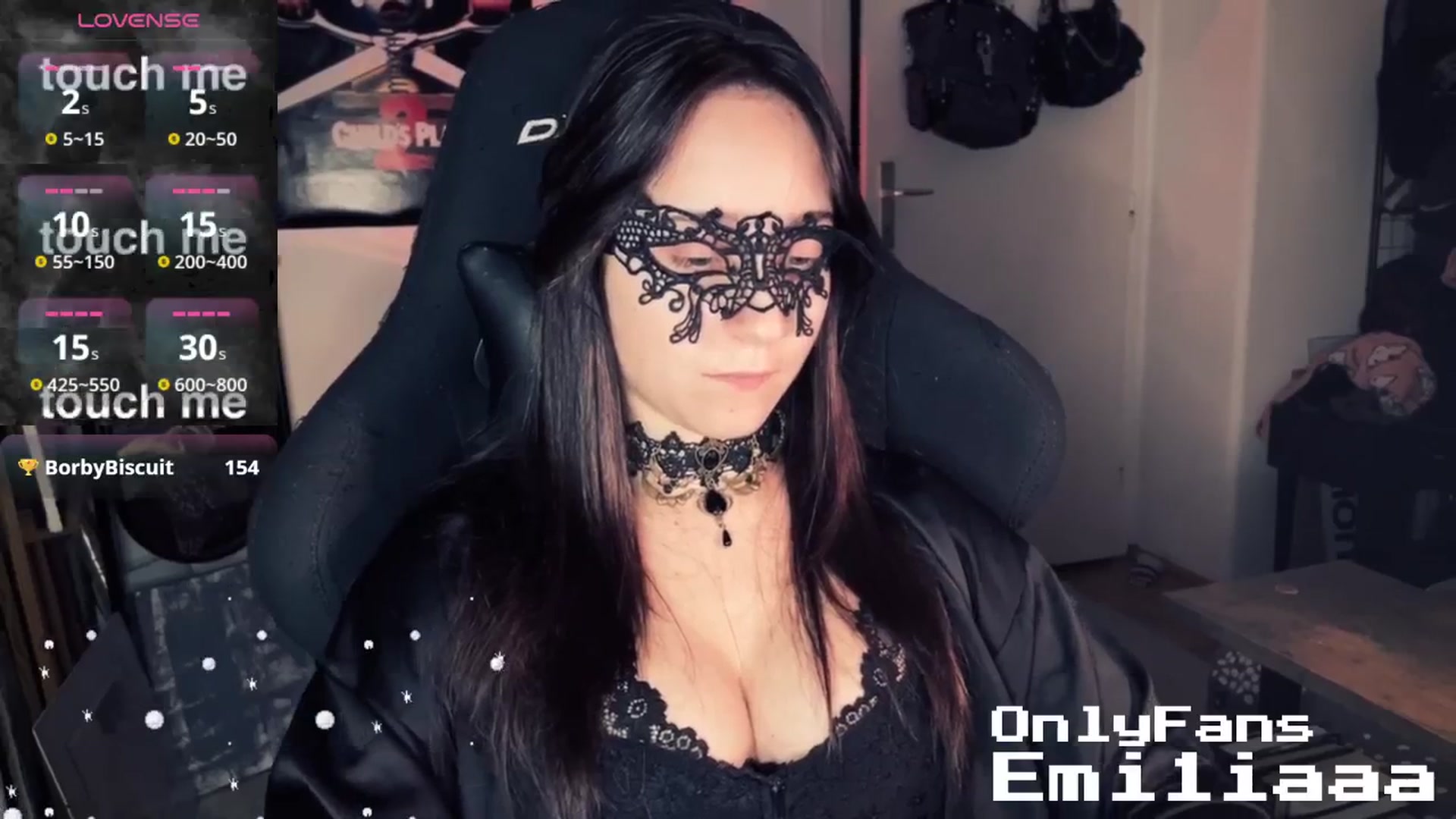 Gallery image thumbnail from Emiliaaaaa's myfreecams stream on, 12/05/2025, 24:03 image 15 of 20