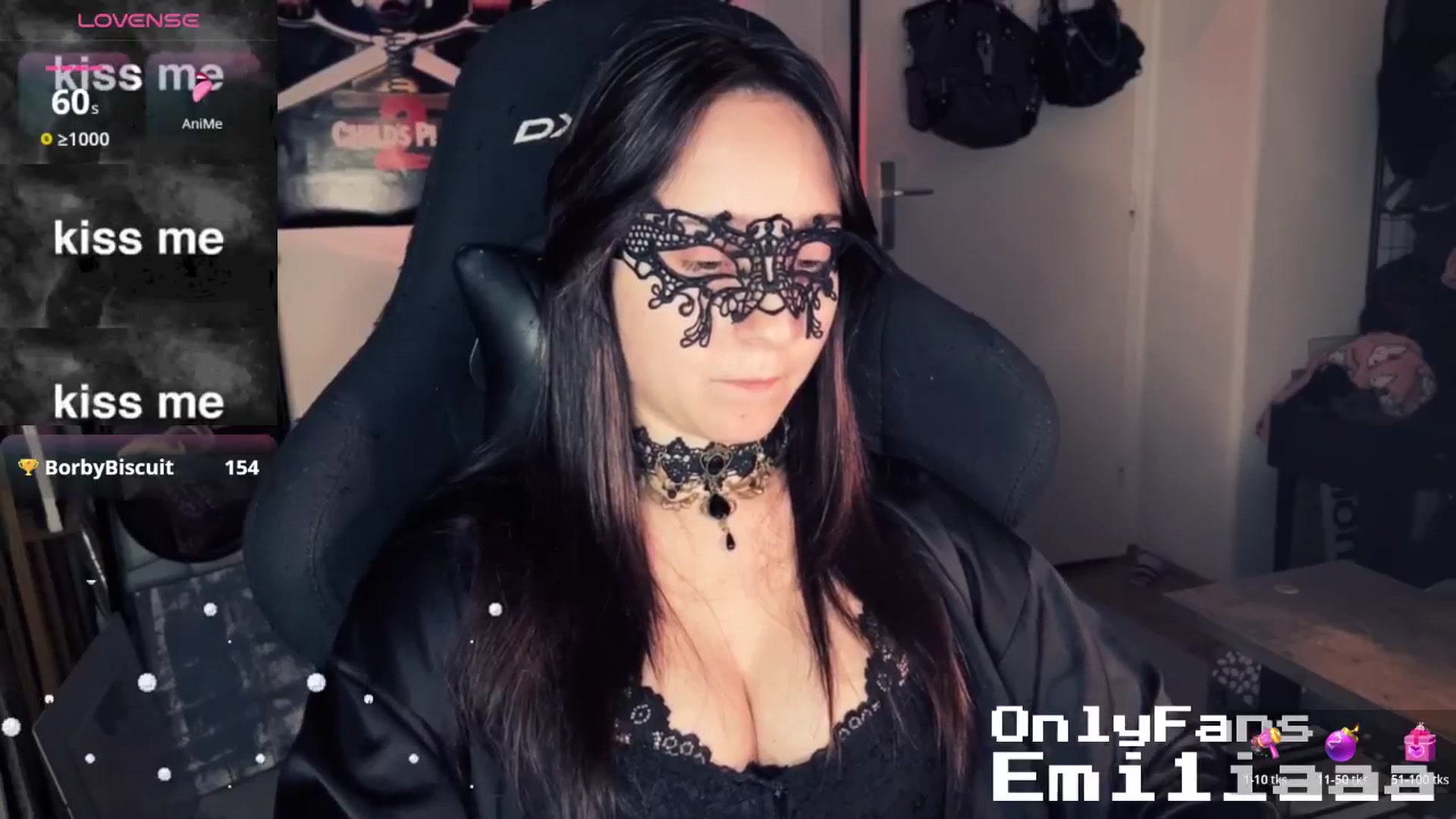 Gallery image thumbnail from Emiliaaaaa's myfreecams stream on, 12/05/2025, 24:03 image 17 of 20